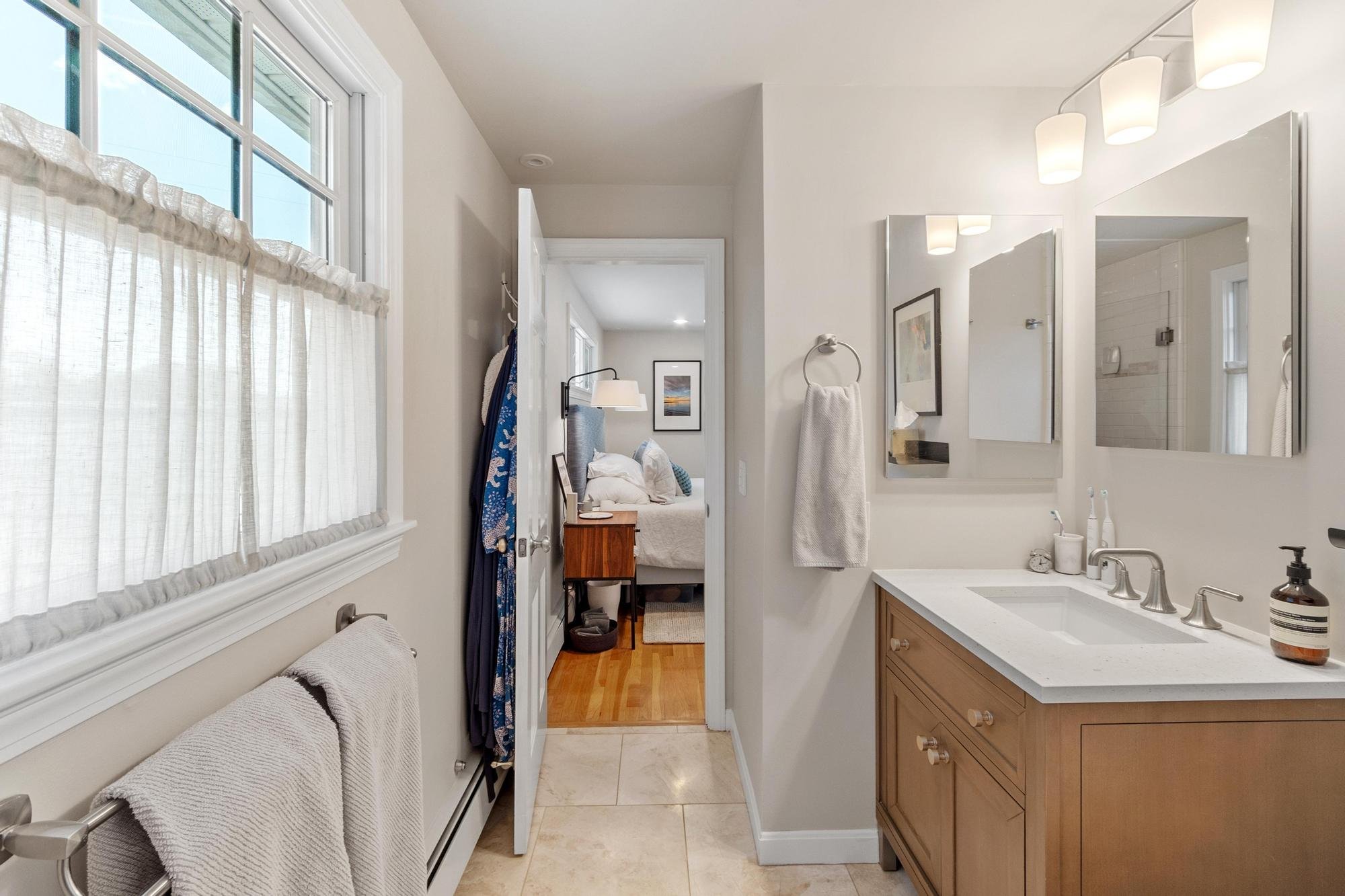 5 Adirondack Road Chelmsford Massachusetts Job 40315 0039.jpg