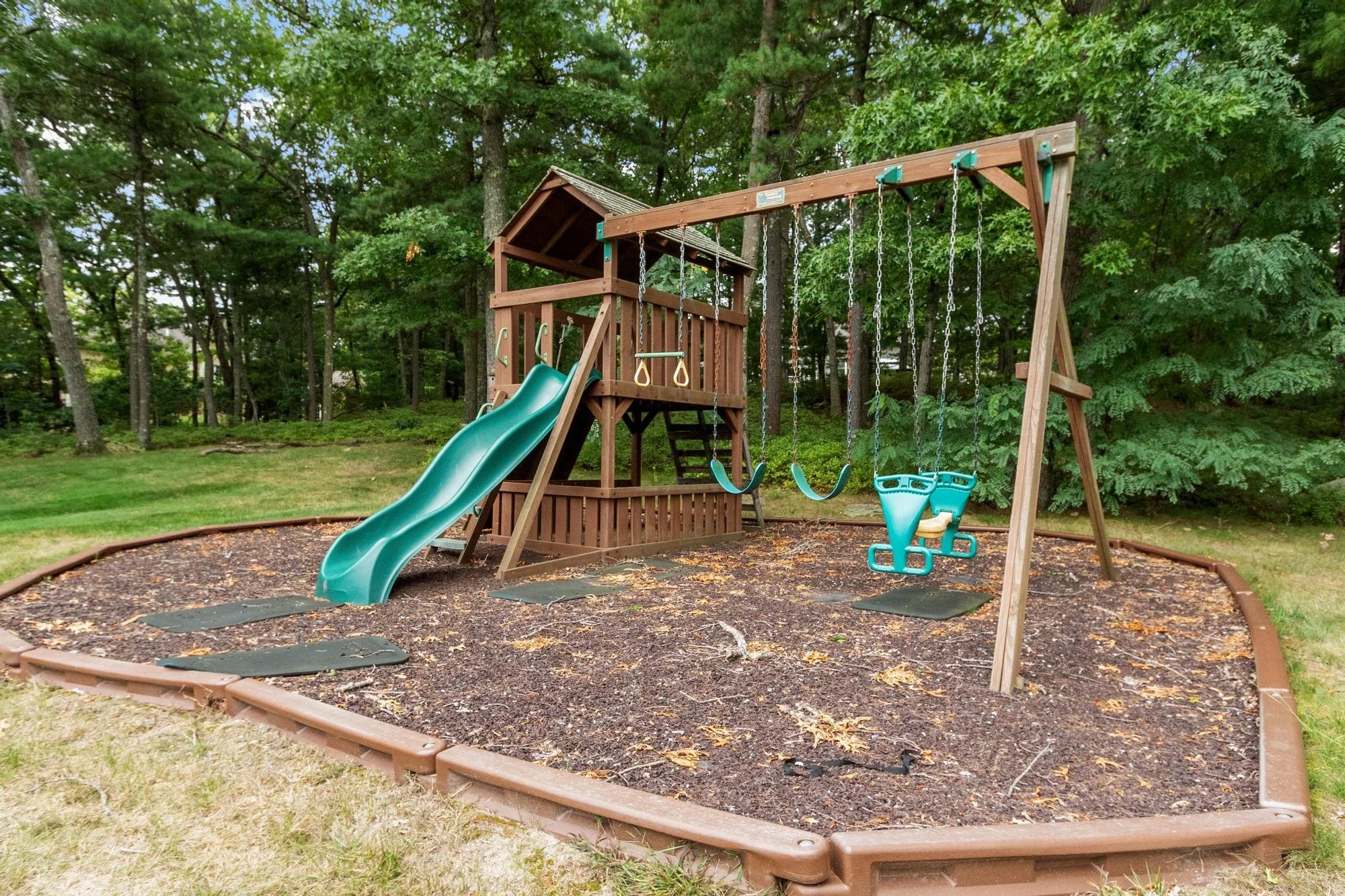 48 Robinson Drive Bedford Massachusetts Job 40742 0005.jpg