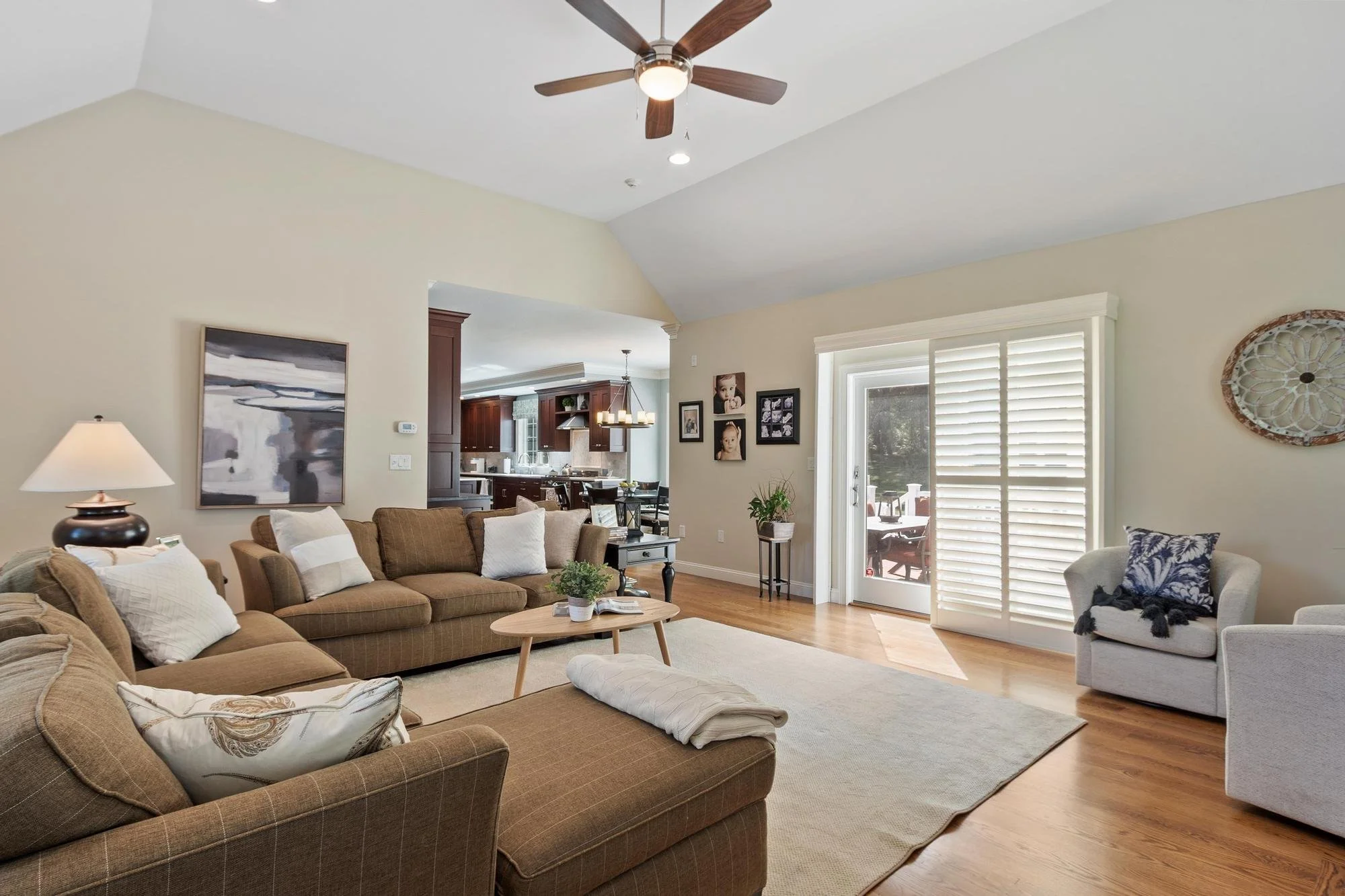 48 Robinson Drive Bedford Massachusetts Job 40742 0032.jpg