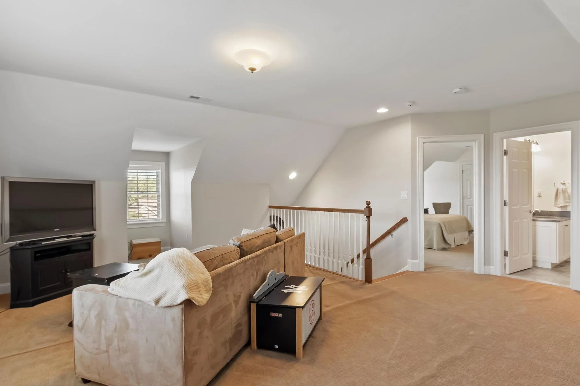 48 Robinson Drive Bedford Massachusetts Job 40742 0082.jpg