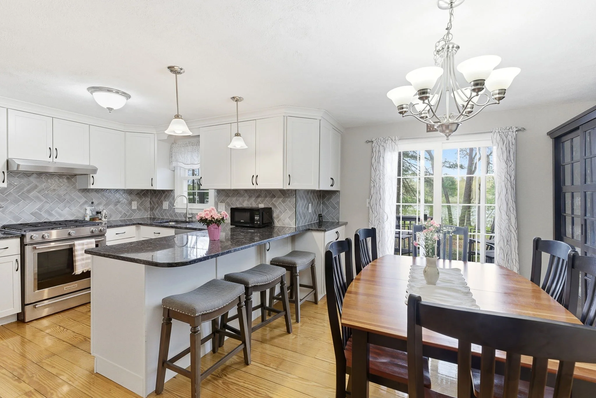 12-web-or-mls-200WellmanbAvenueChelmsfordMA-11.jpg