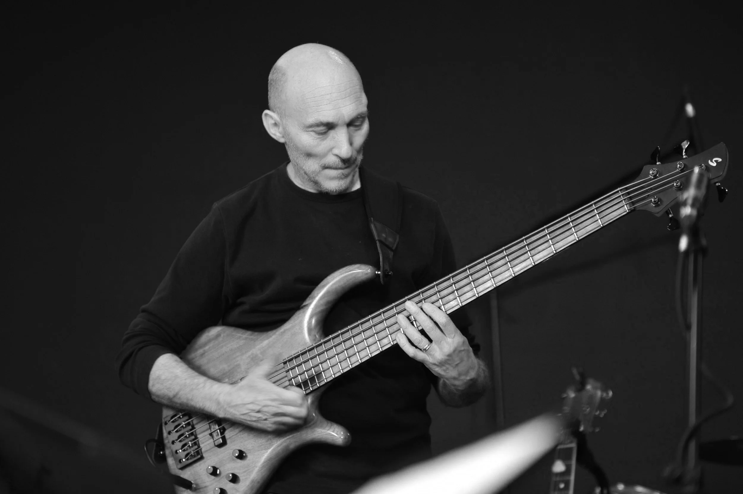 Directeur du Pôle Musical et PROFESSEUR DE GUITARE BASSE