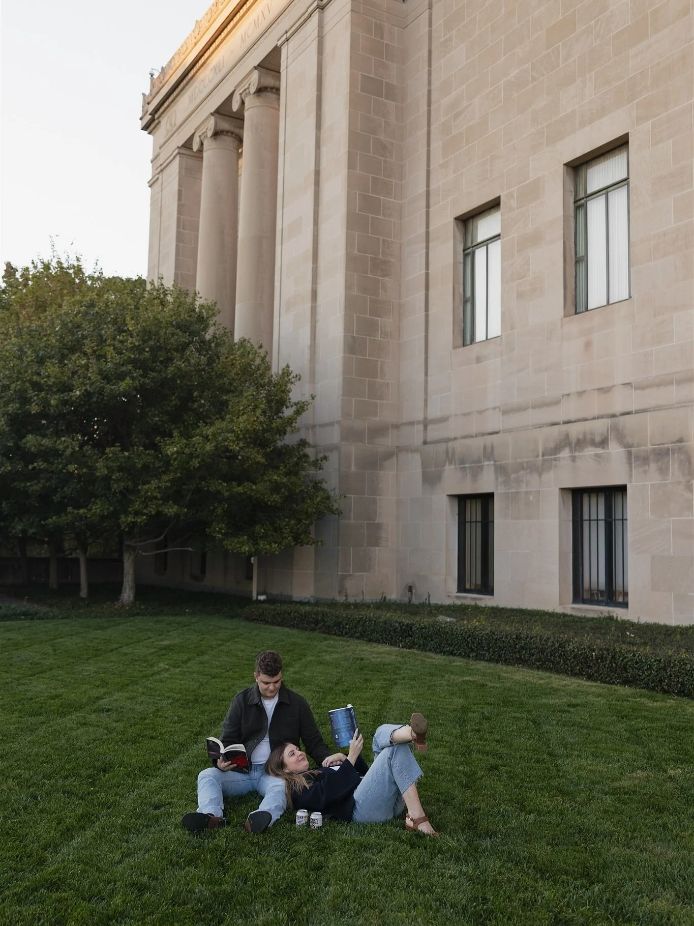 Books &amp; brews, the perfect combo for this sweet engagement session with Kylie &amp; Colin📚🍻