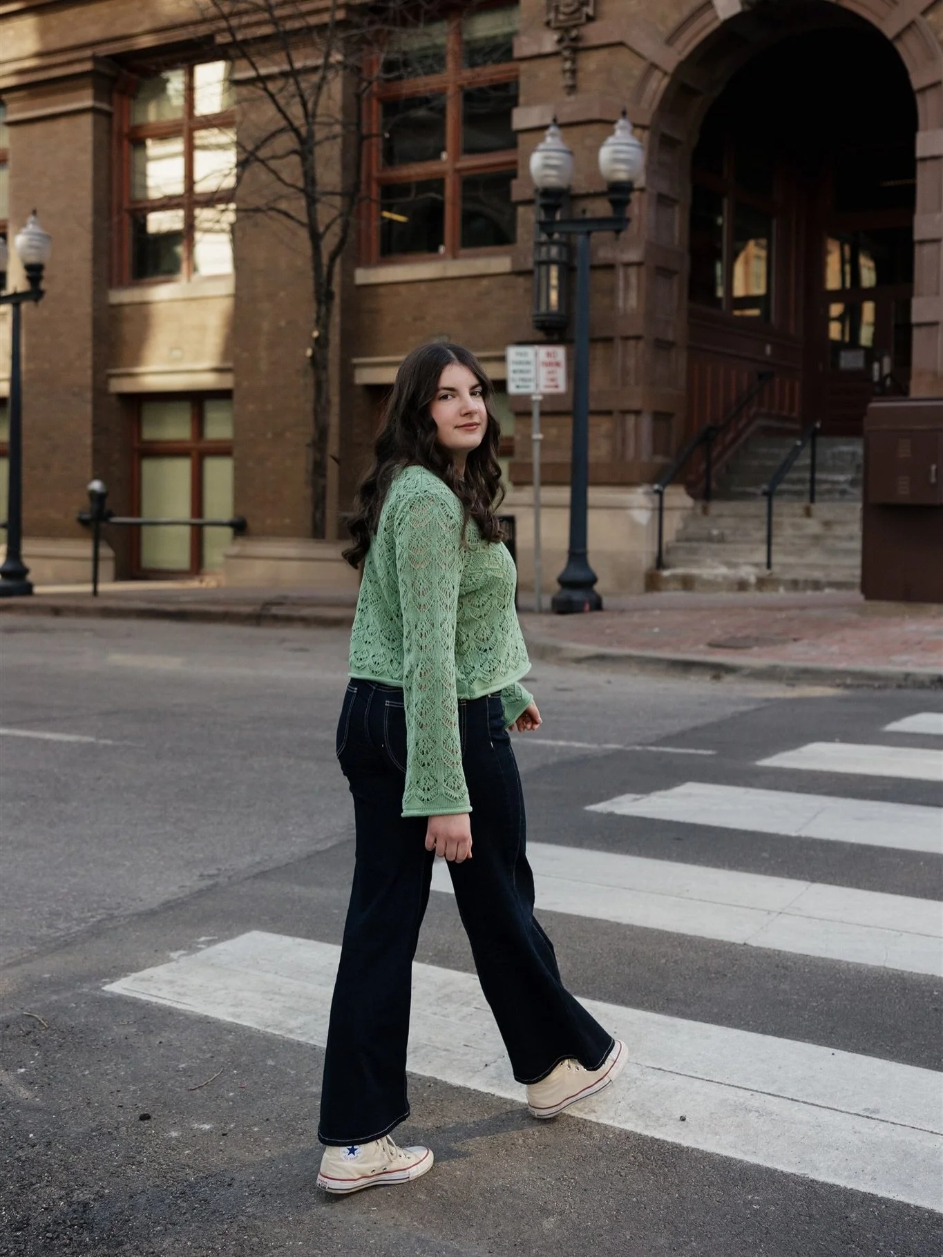 60 degree weather in Feb for senior pics? Uuuhhh count me in ☀️🫶🏽