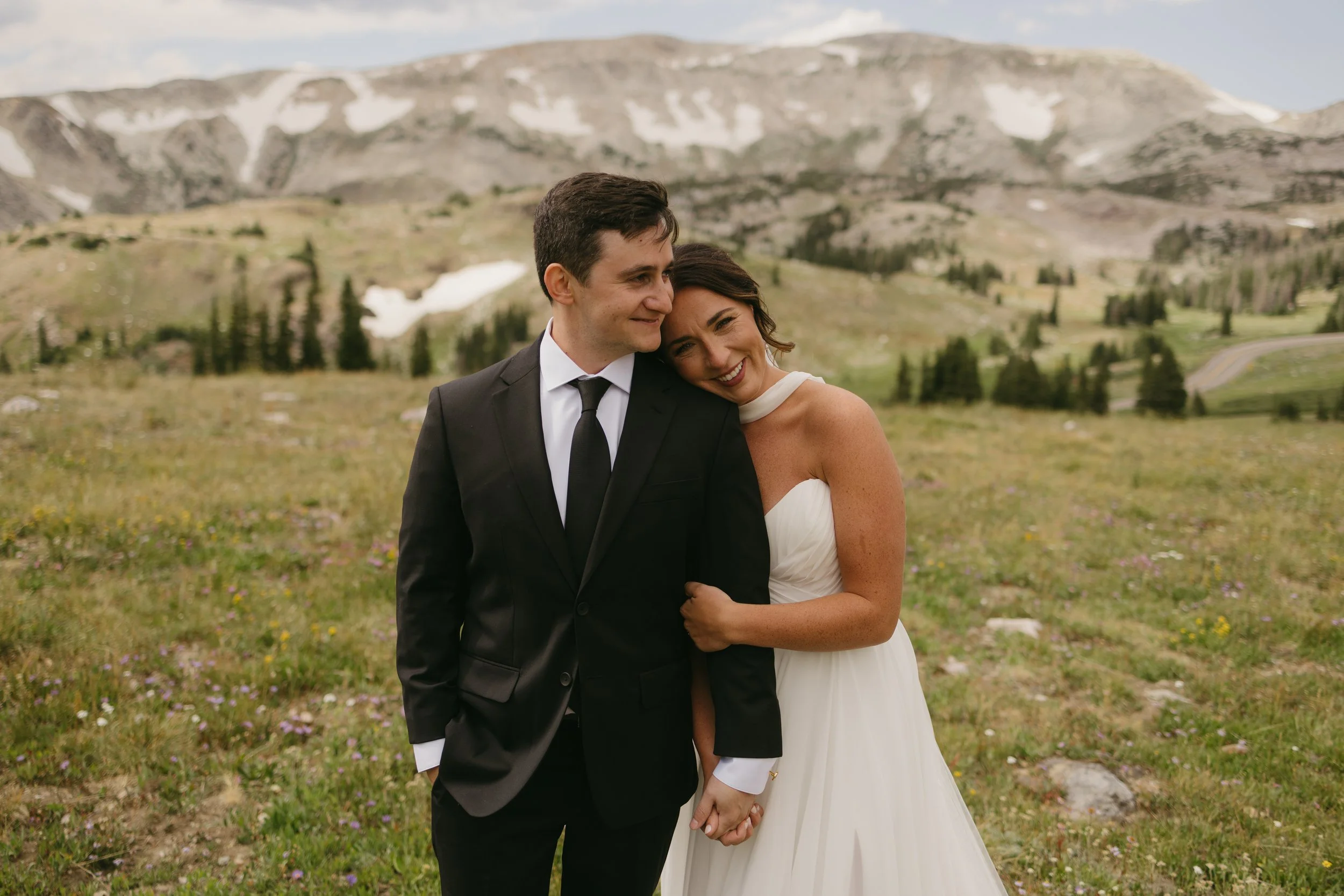 chuckandshilohphotoandfilm-samanthaandmitchwedding-centennialwyoming-0295.jpg