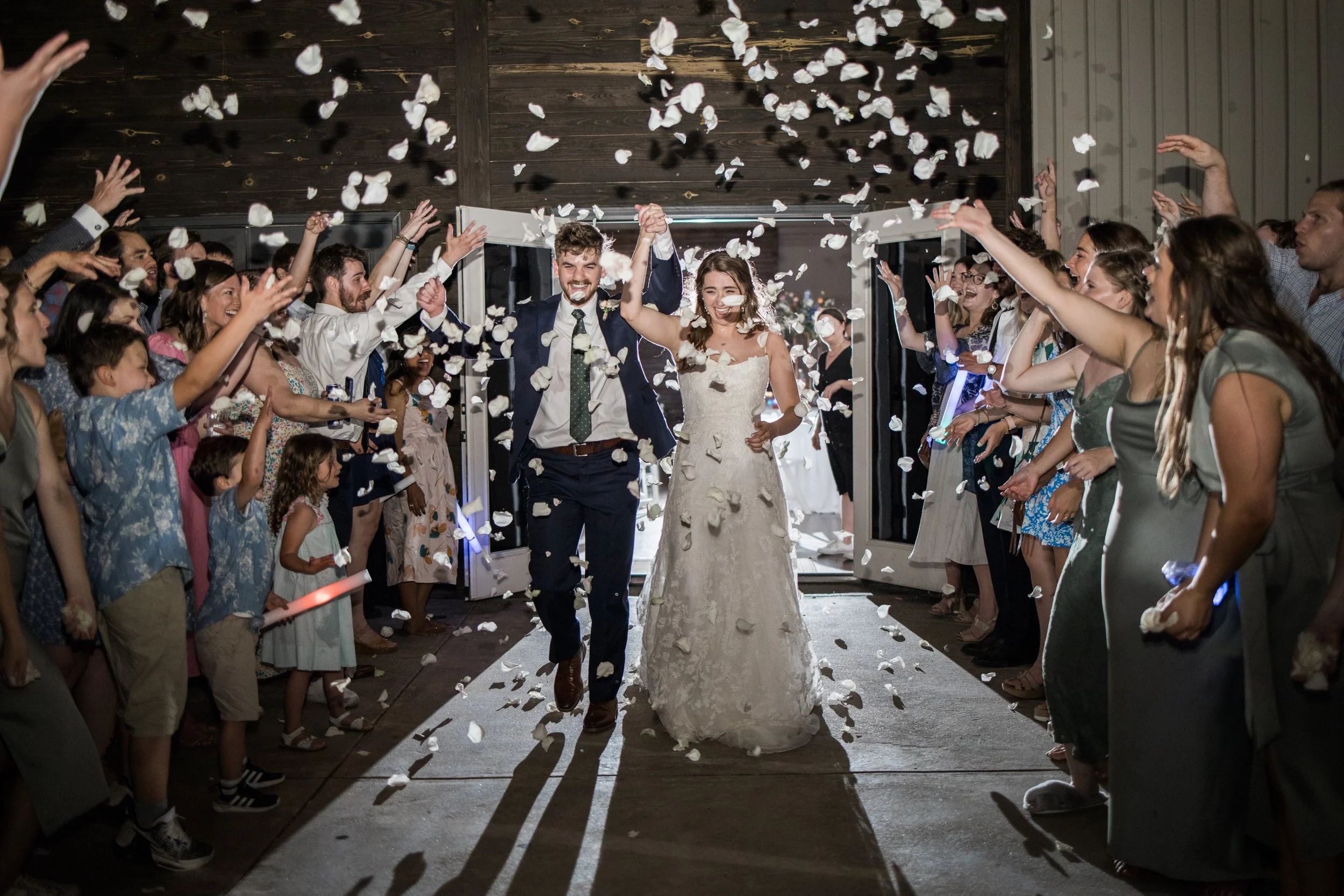wedding+couple+reception+party+confetti+flower+sendoff 