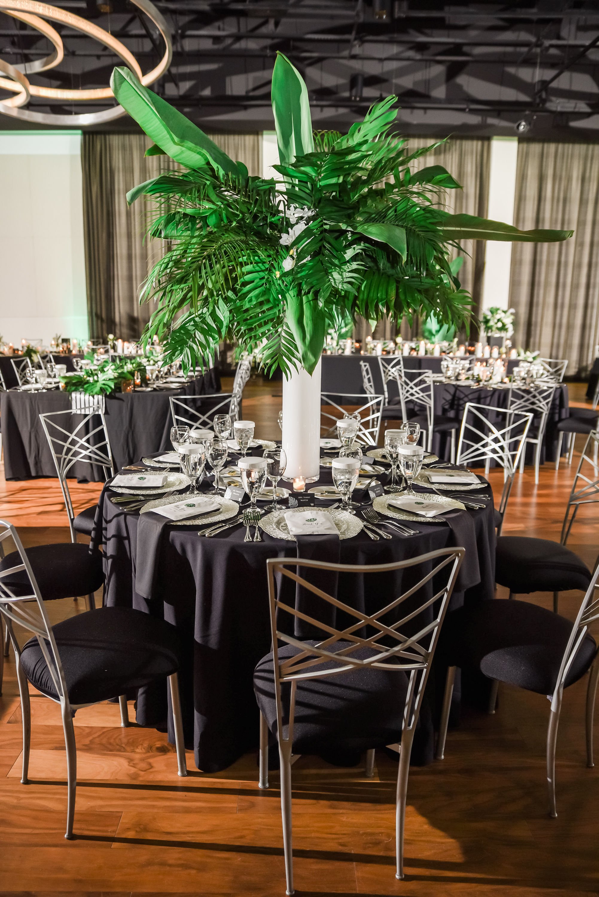 modern-tropical-wedding-inspiration-columbus-ohio-the-paper-vow-invitations.jpg
