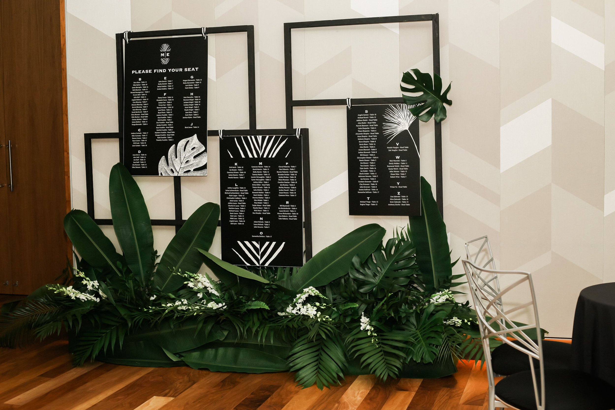 custom-seating-chart-wedding-reception-ideas.jpg