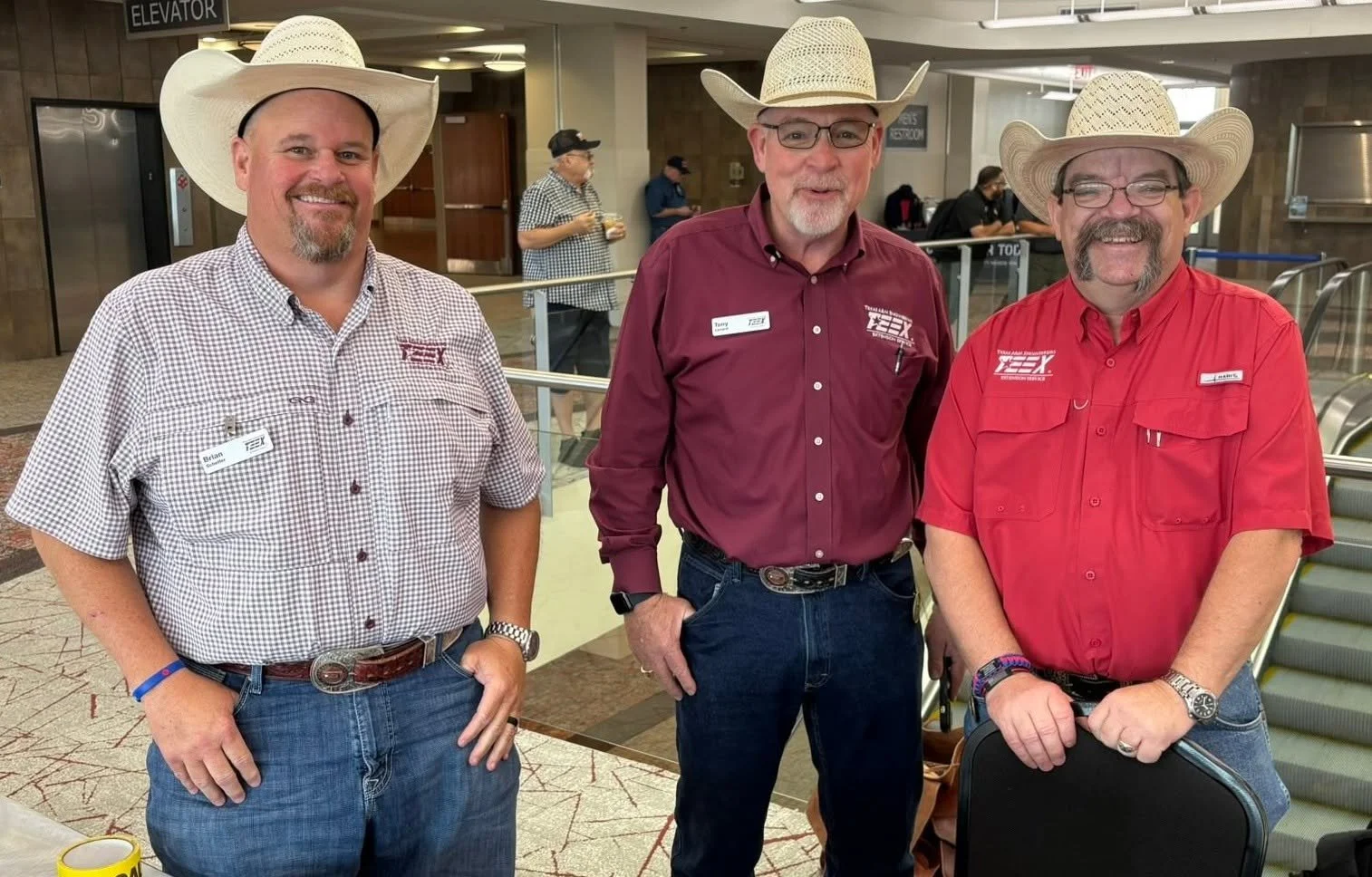 Henry with TEEX guys.jpg
