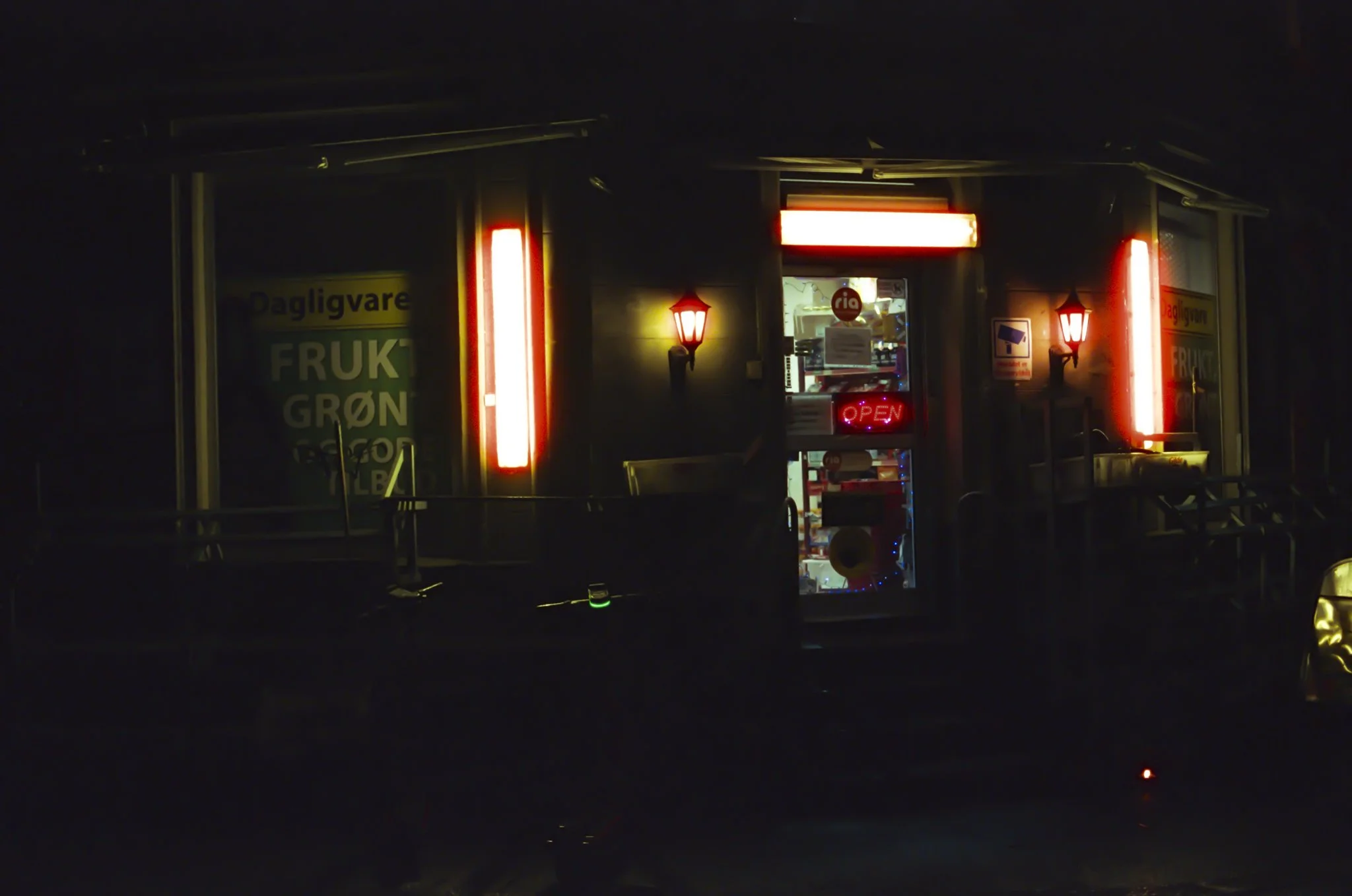 Oslo Off License at Night