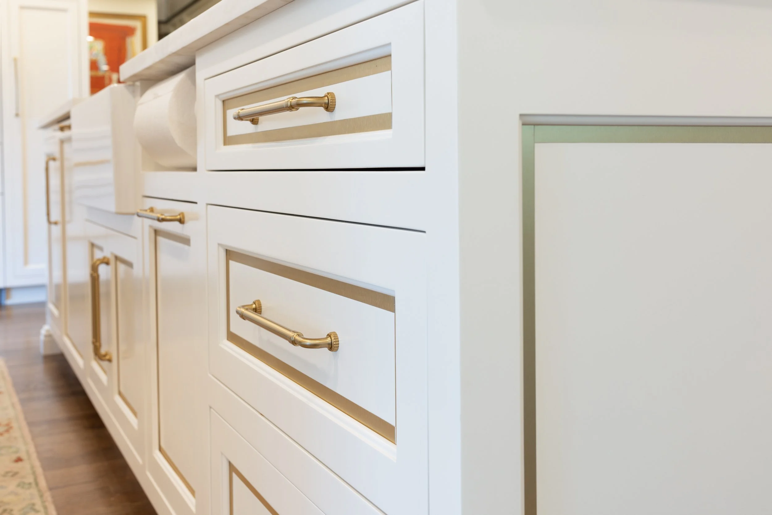 Traditional Kitchen Remodel by Details Furniture Gallery & Design project photo 8