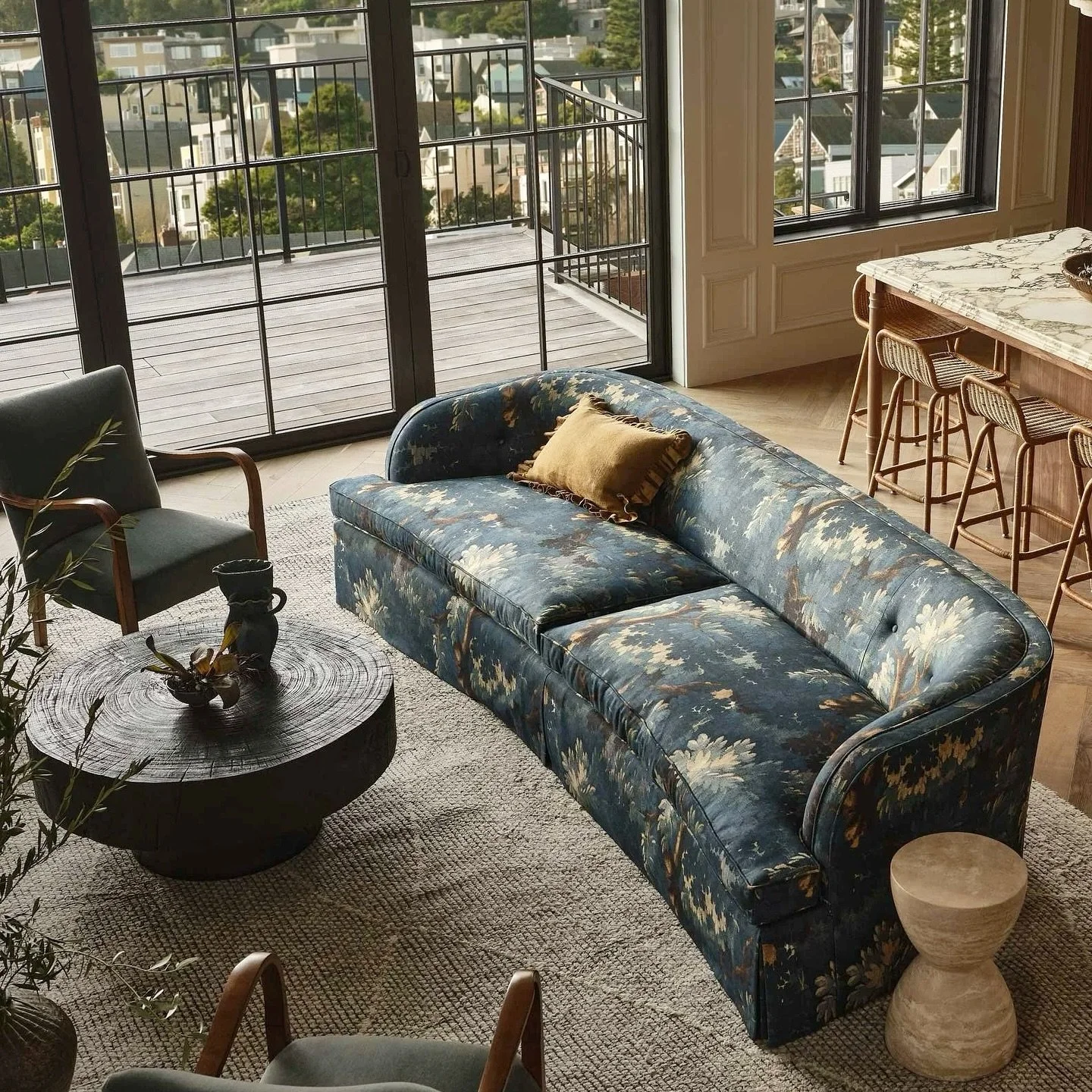 Our Suar Wood Sofa table featured in San Francisco
.
.
.
.
.
.

#1stdibsfind #sculpturalfurniture #naturaldesign