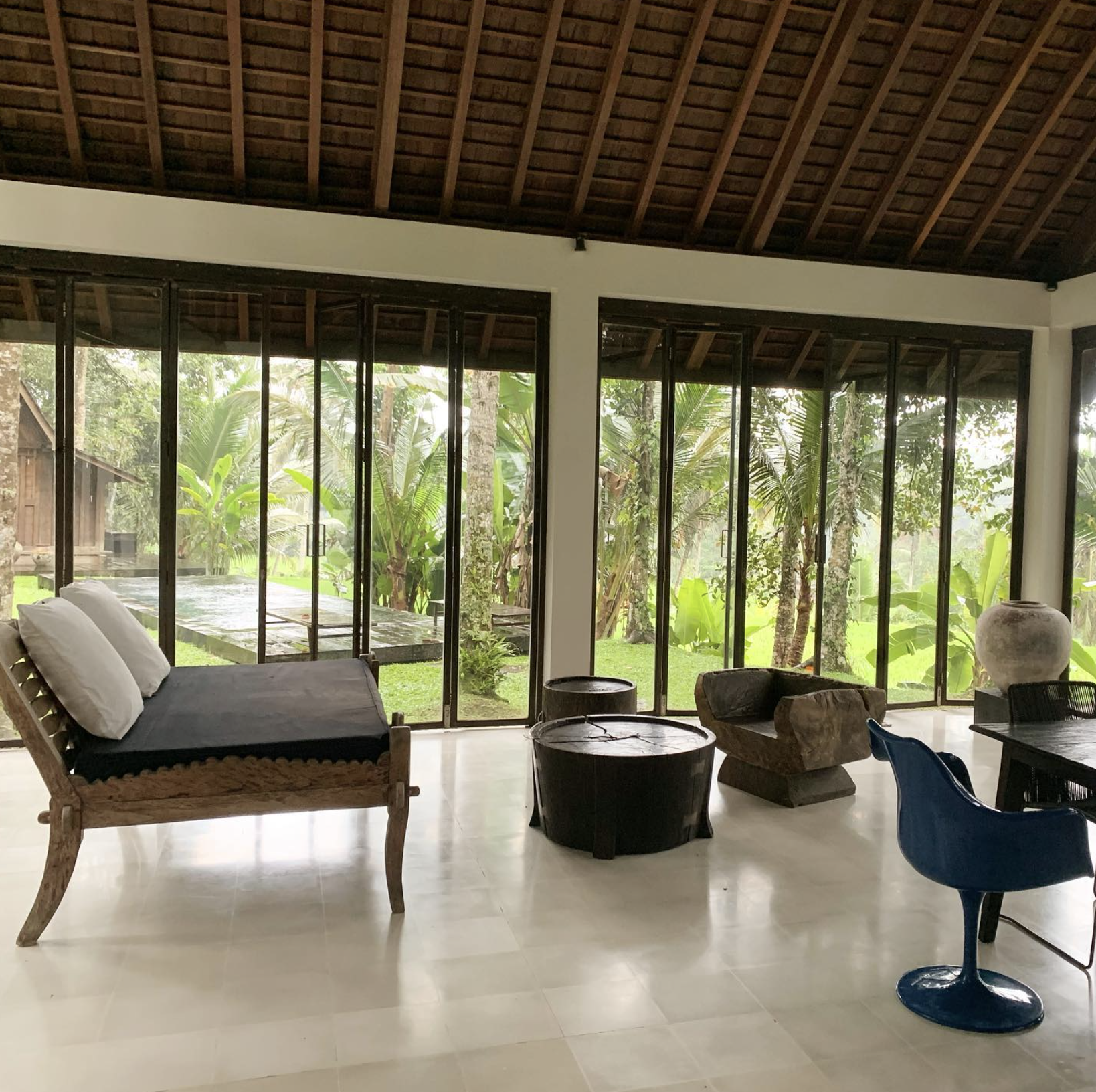 Modern Organic Furniture: What It Is and Why It’s Trending