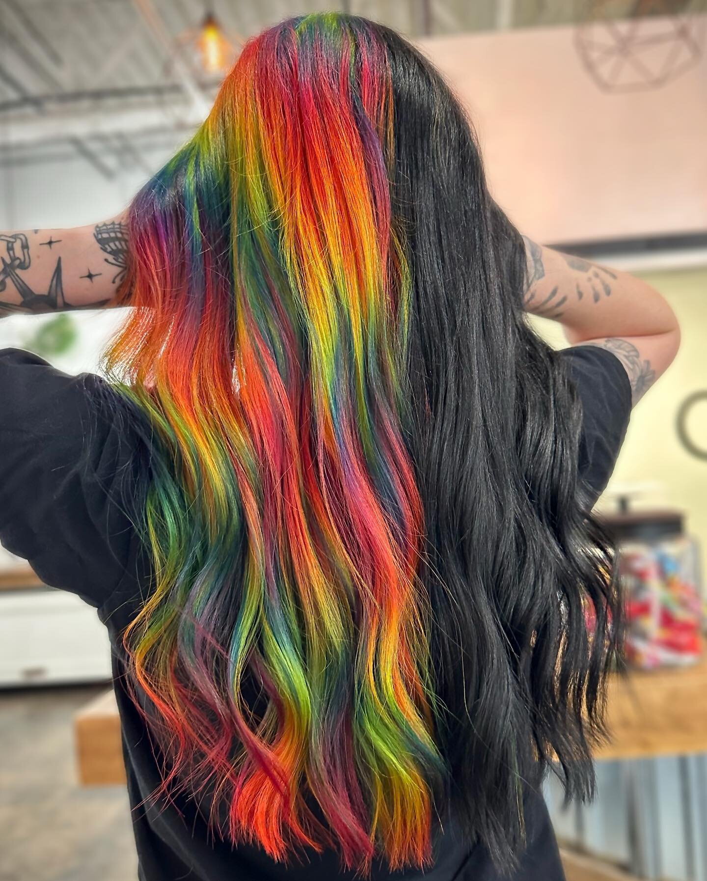 RAINBOW  S P L I T
@broooke_tm 
To all of my previous employers that told me I would never build a clientele doing vivid hair colors&hellip;THIS ONES FOR YOU 🌈✌️
Seriously, if you love something and are passionate about it don&rsquo;t let others try