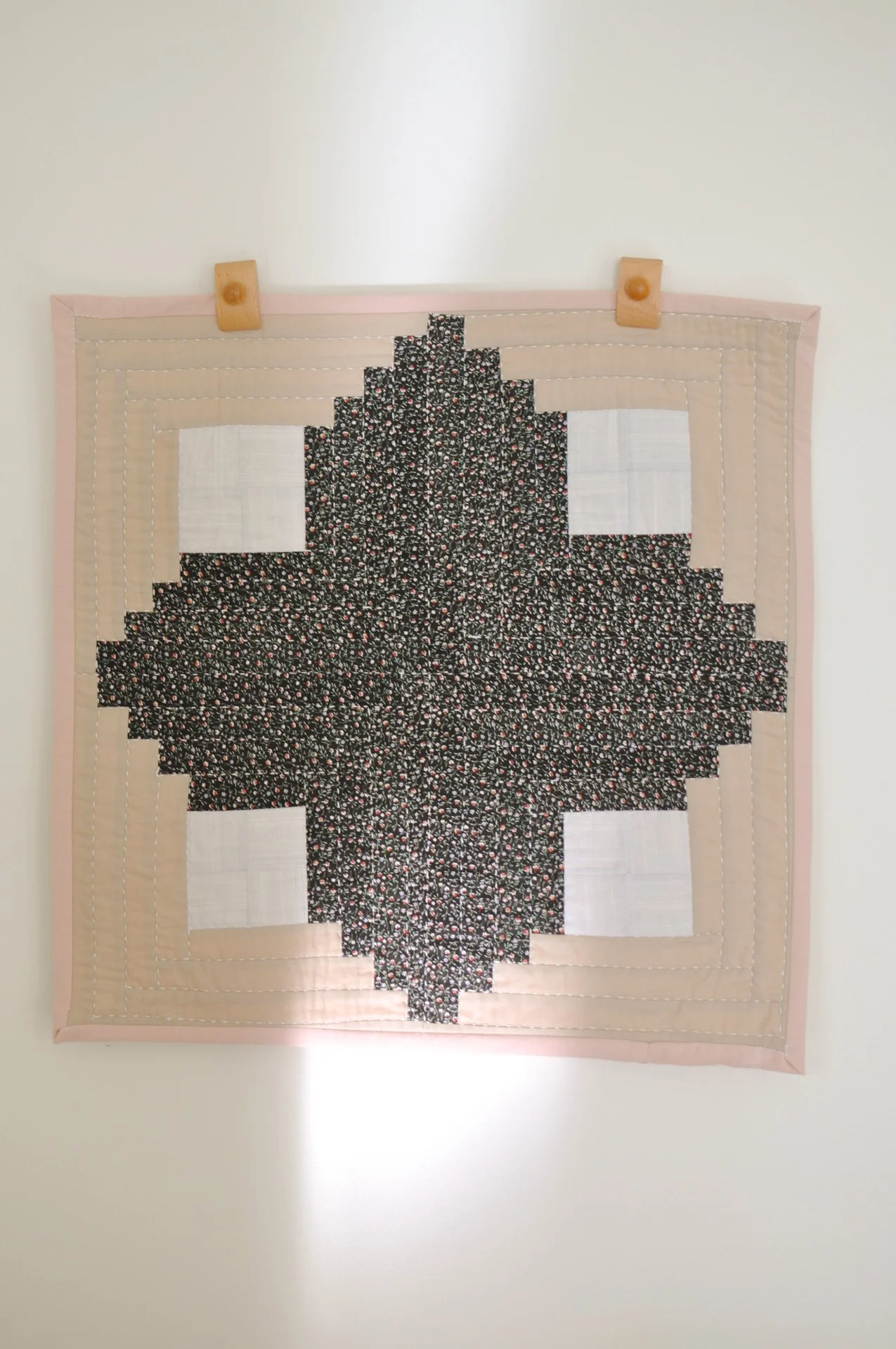 Log Cabin Quilt Variation