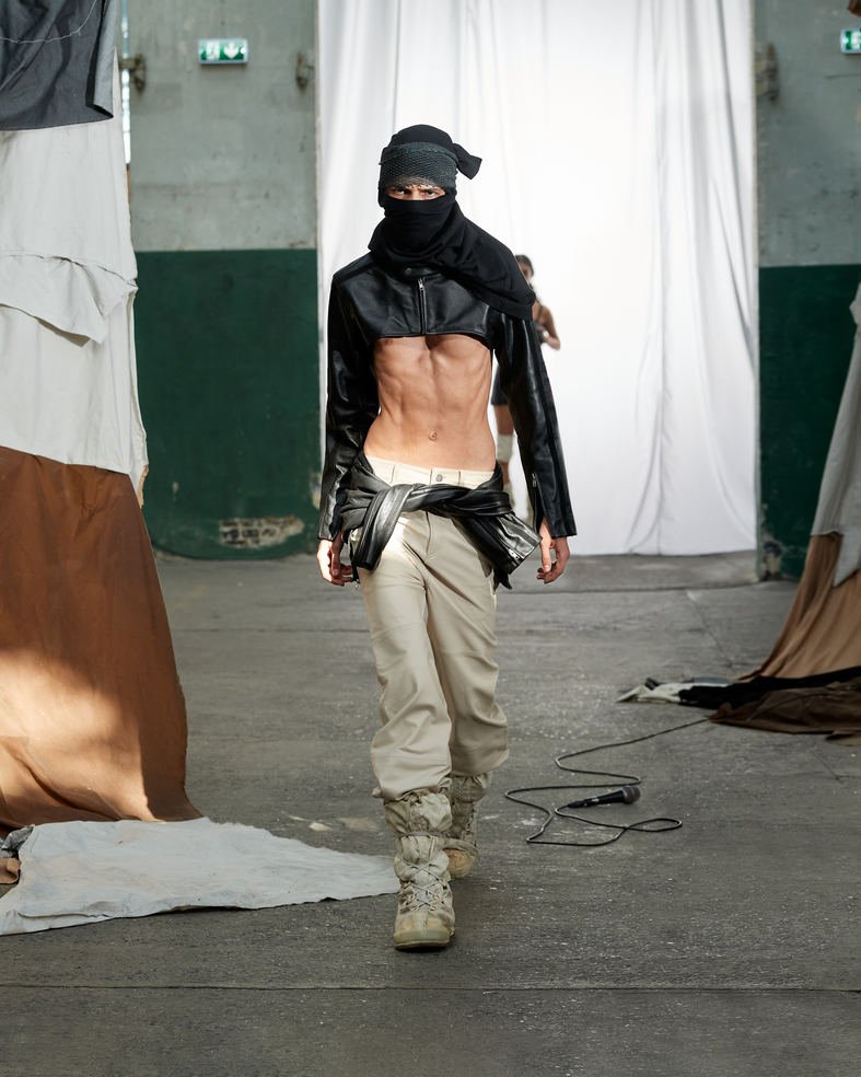 SS24-CopenhagenFashionWeek-Deadwood-Runway-@jamescochranephoto-4x5-4.jpg