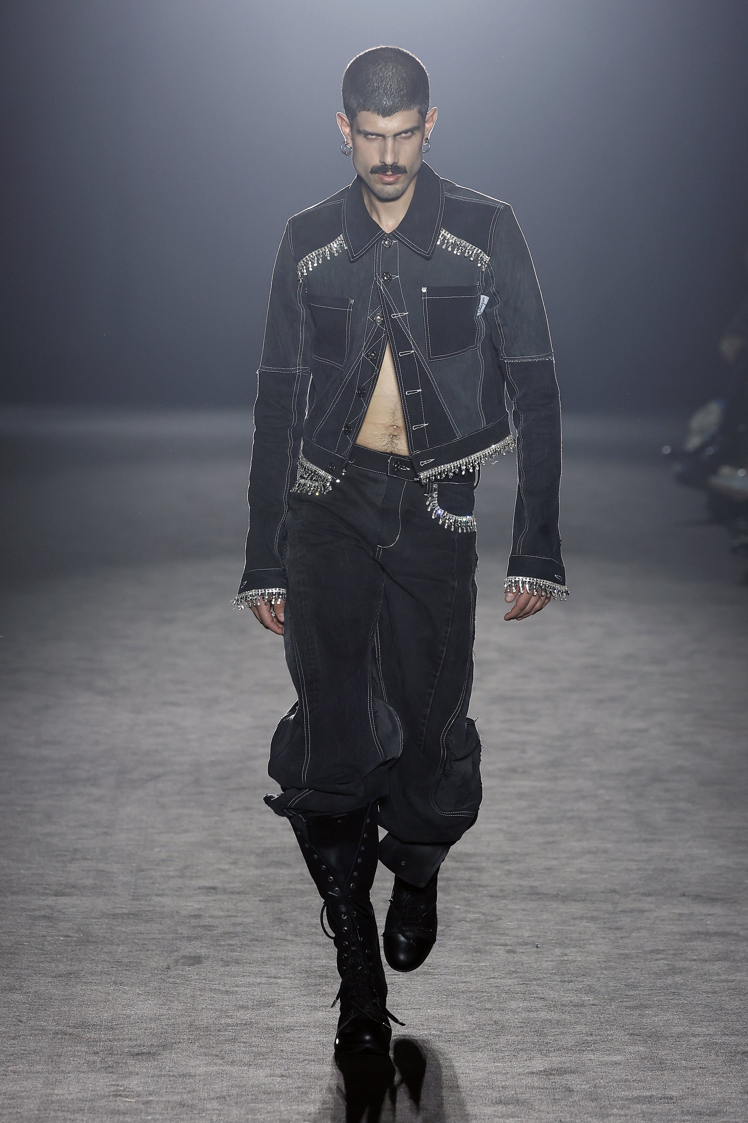 Velasquez 110323.JPG