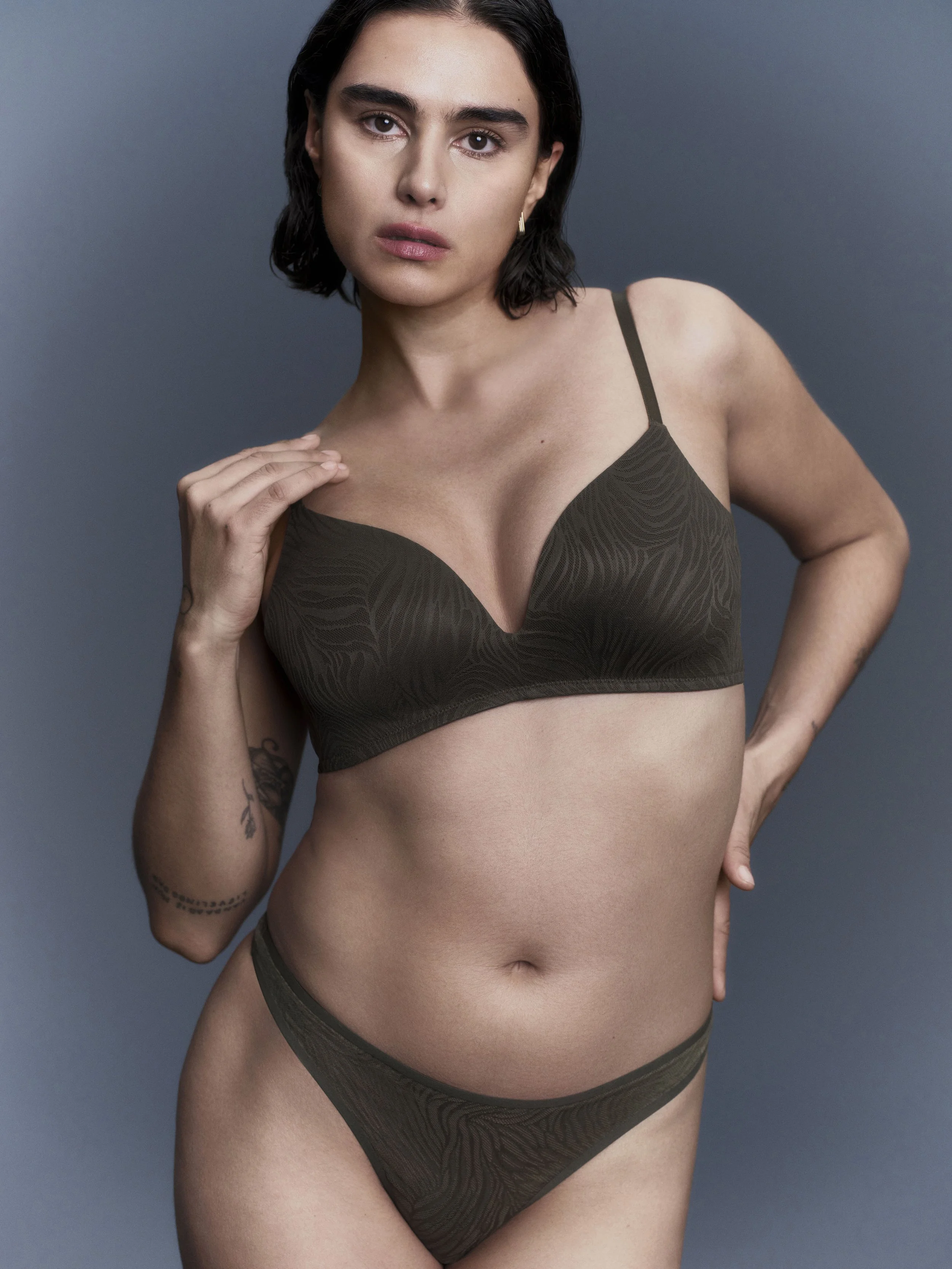 marks-spencer_body-bra-gbp22-thong-gbp14.jpg