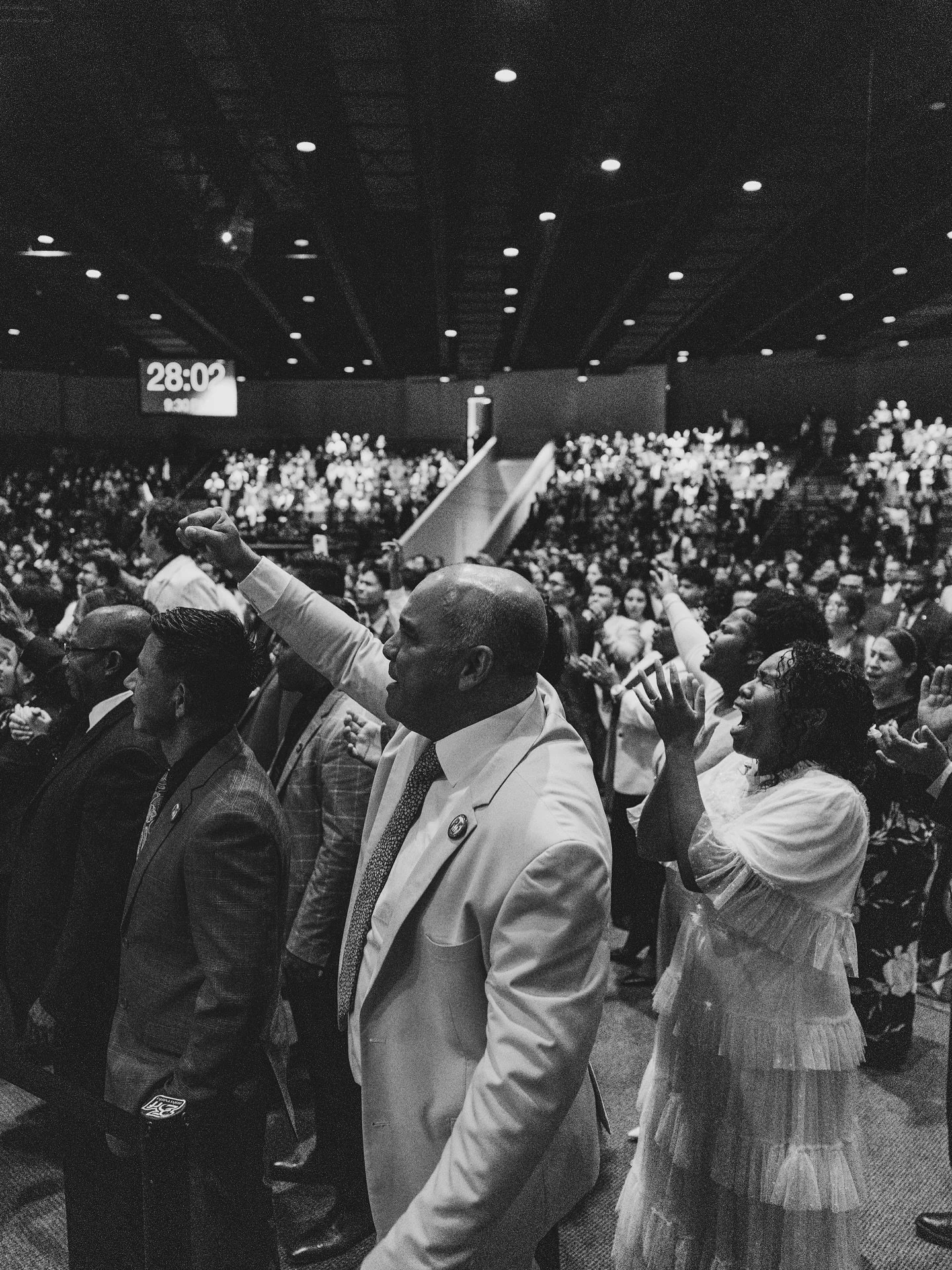 Hemos visto que vidas han sido transformadas, mentes renovadas y familias restauradas- &iexcl;todo por el poder del Esp&iacute;ritu Santo! 

Puede ver el servicio del viernes 7 PM de Restaurando Familias 2025, incluyendo la predicaci&oacute;n del Pas