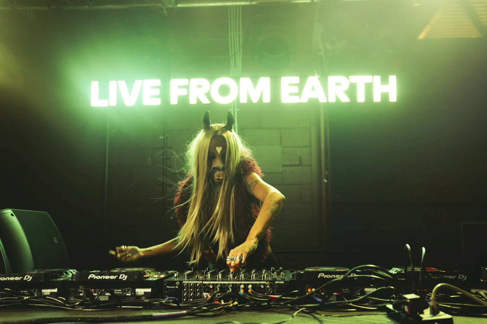 @PhotosByBrendaBrooks Live from Earth @ Building 6 5.26.25 - 47.JPG