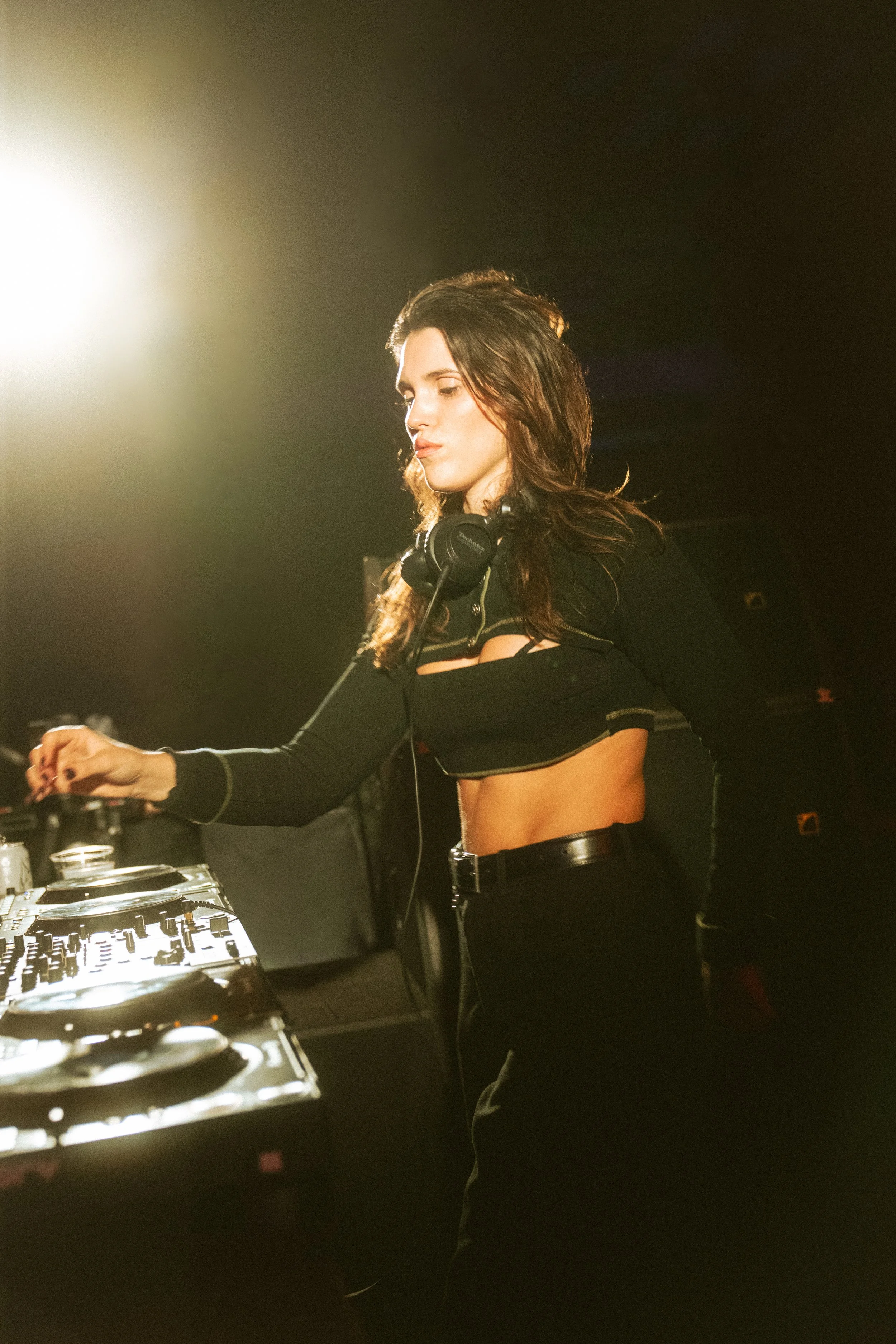 Elli Acula 4.25.261.JPEG