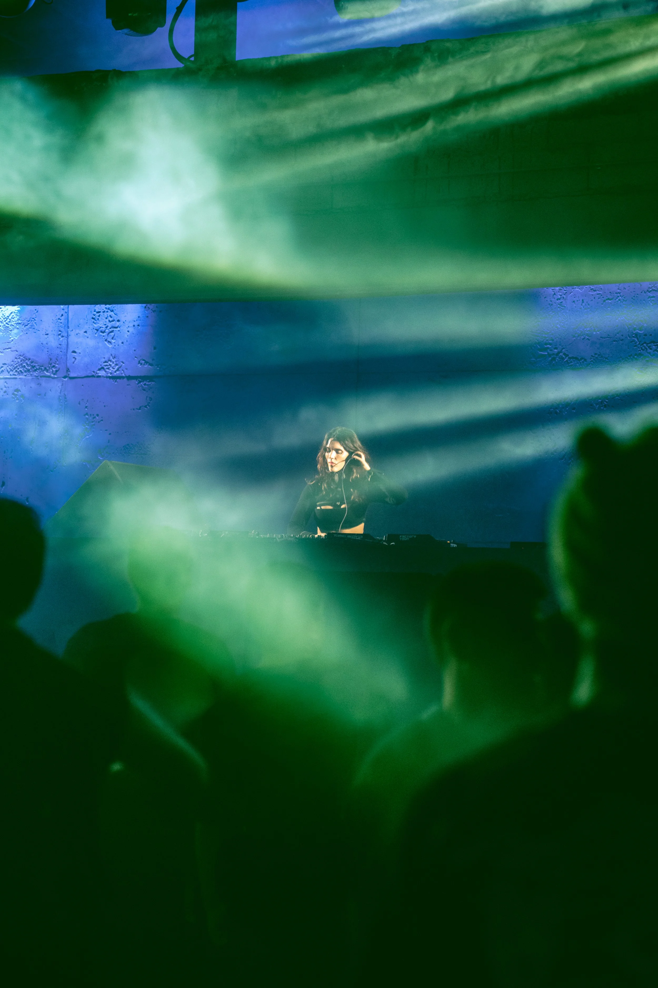 Elli Acula 4.25.2610.JPEG