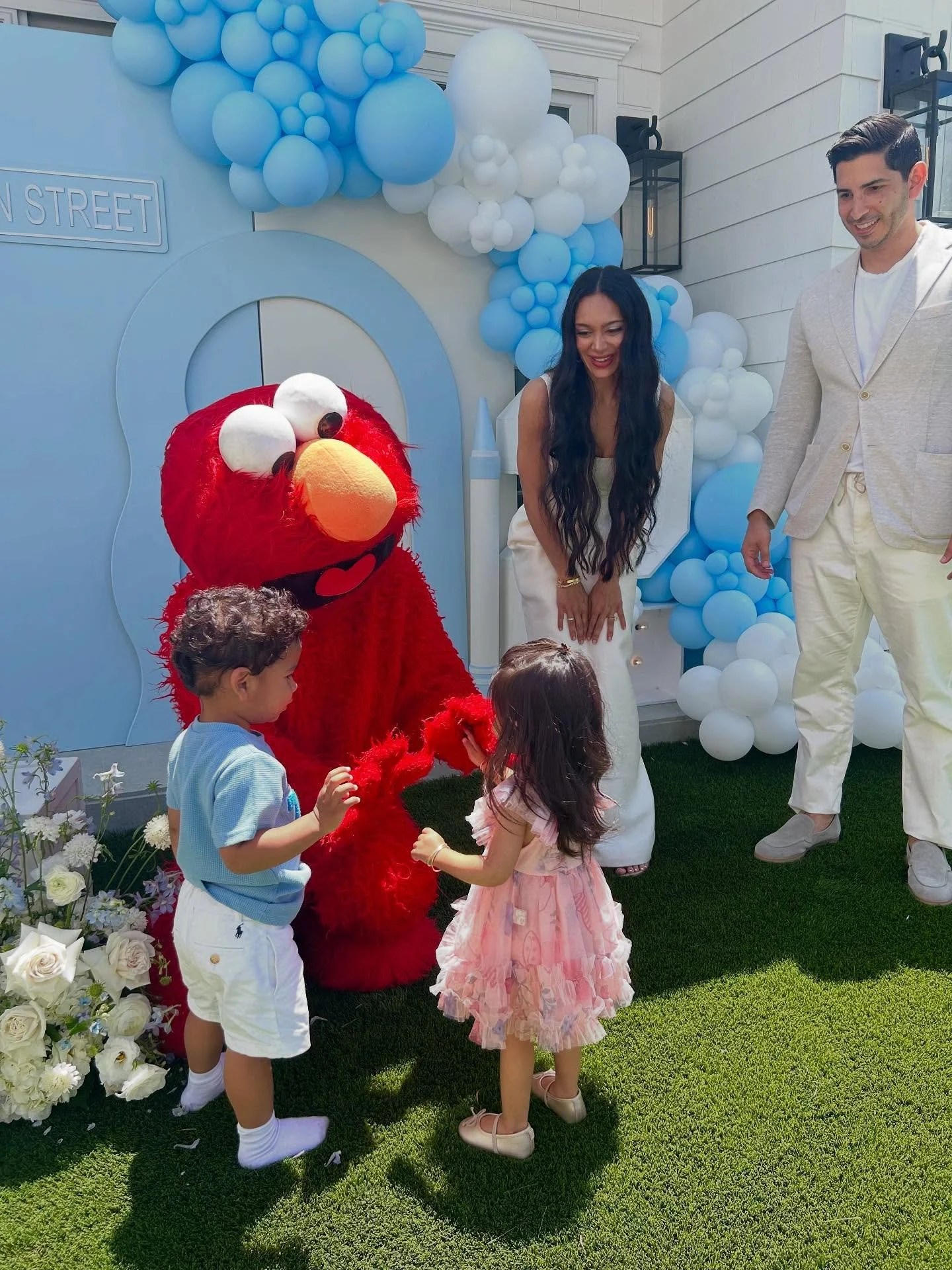 Happy 2nd Birthday Riaan 💙

We had way too much fun celebrating you. Thanks to @sunithareddy for having us 💋👸

~Dream Team~
Planning + Design: @kidsbashoc 
Backdrop/Balloons: @featheredfoxdesignsla 
Dessert Cart: @featheredfoxdesignsla 
Catering: 