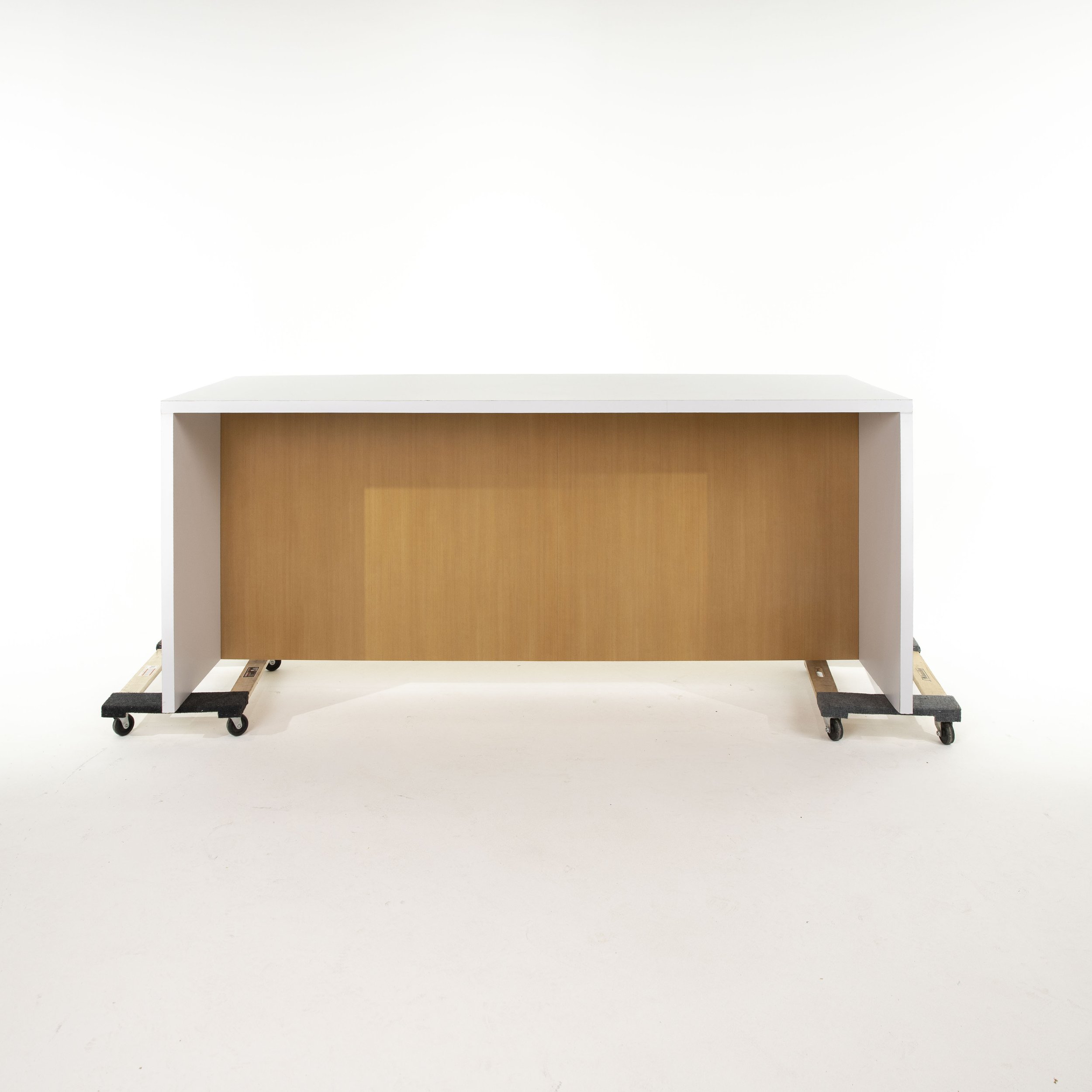 White/Light Wood Kitchen Island