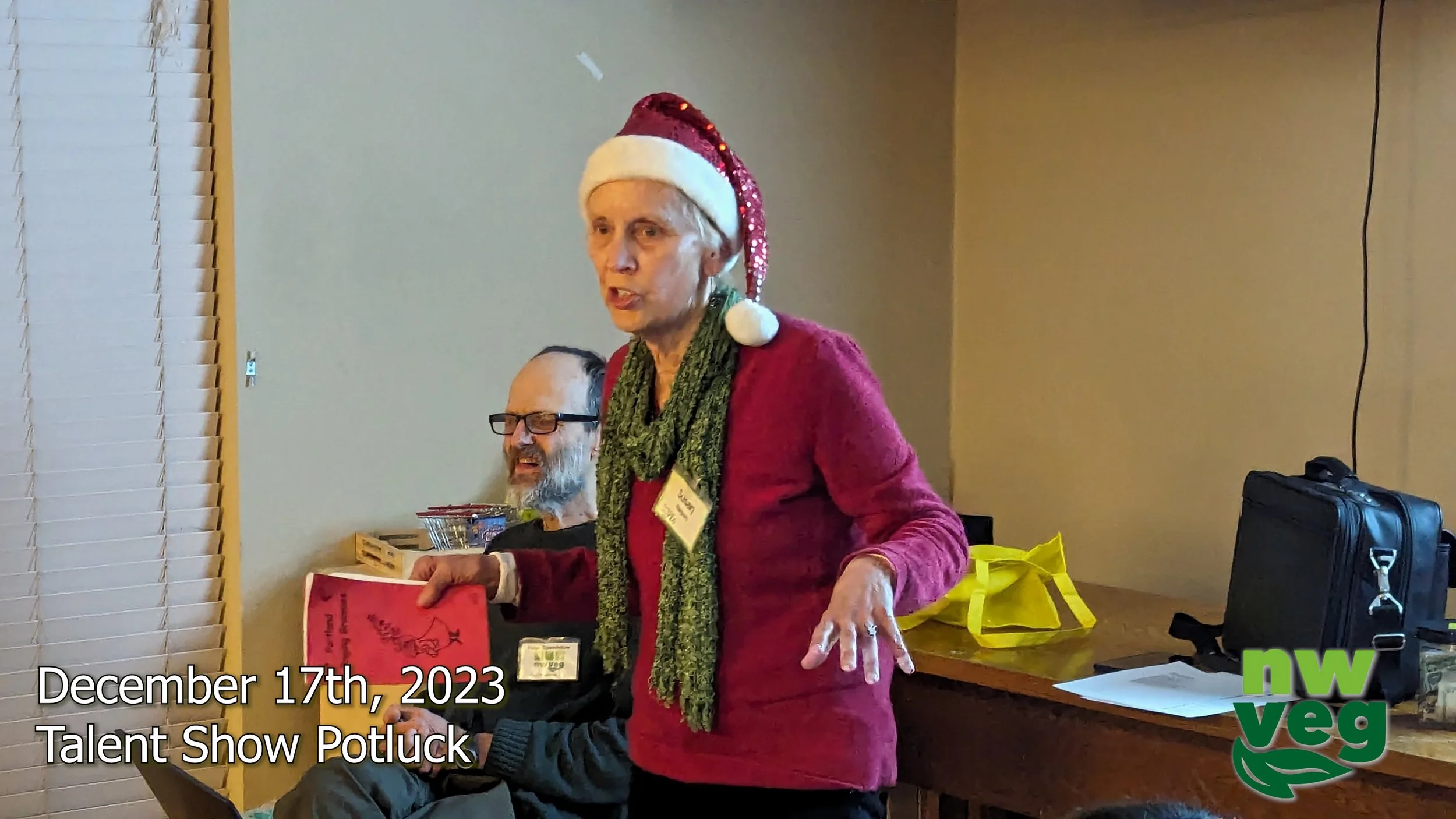 Dec17_Potluck_Pics06.jpg