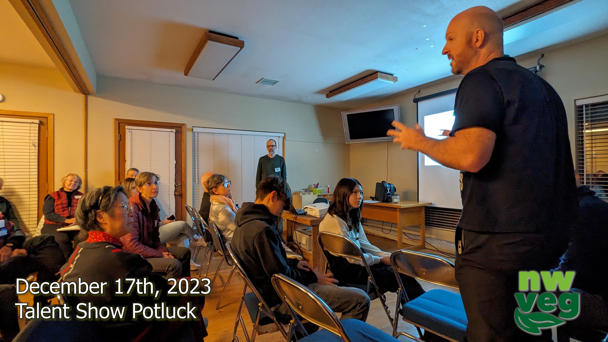 Dec17_Potluck_Pics07.jpg