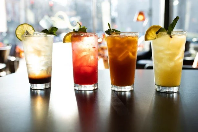 In the Spirit of Dry January: Where to Find Spirit-less Beverages that Sparkle