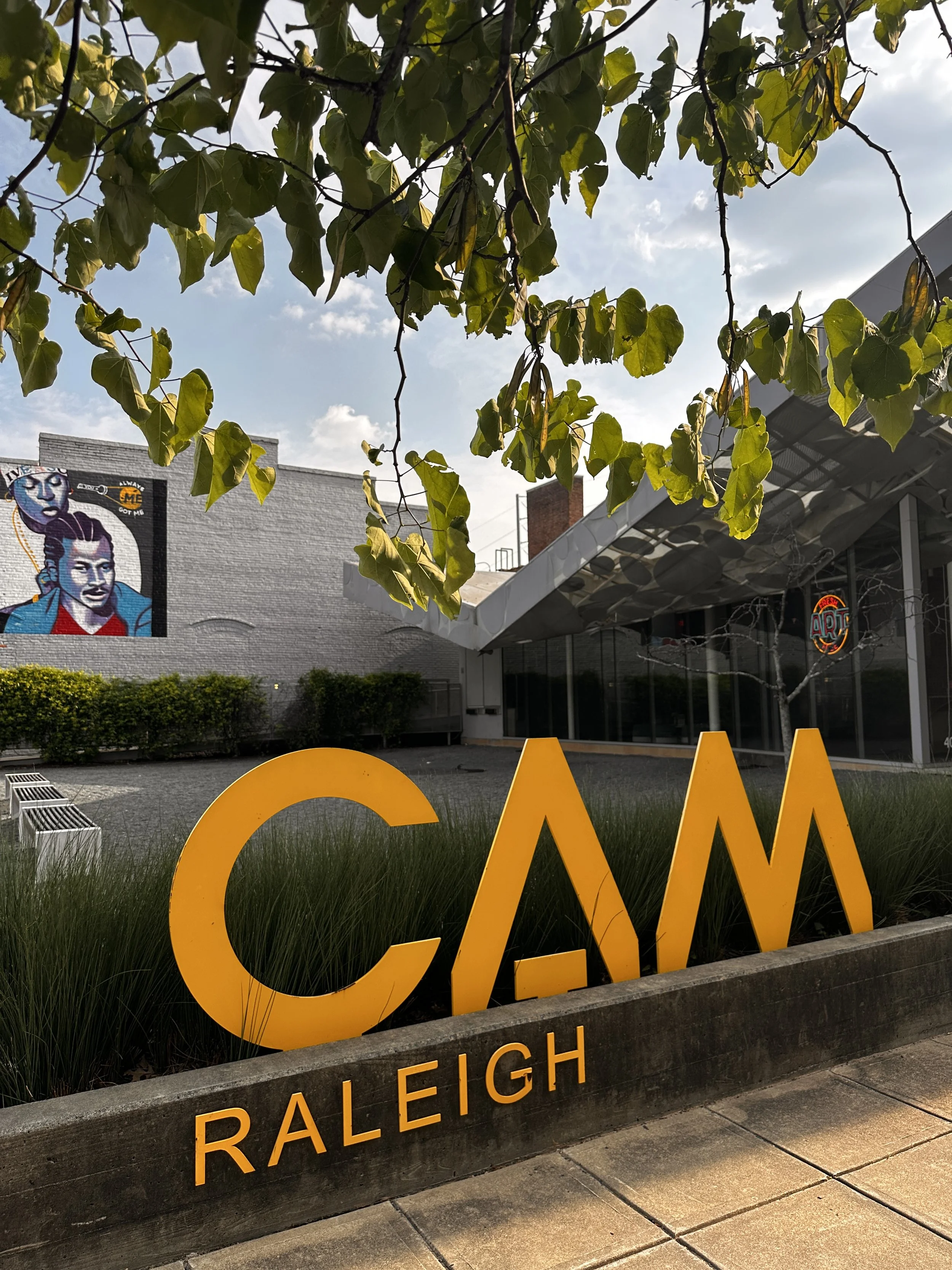 Best Places for a First Date in DTR