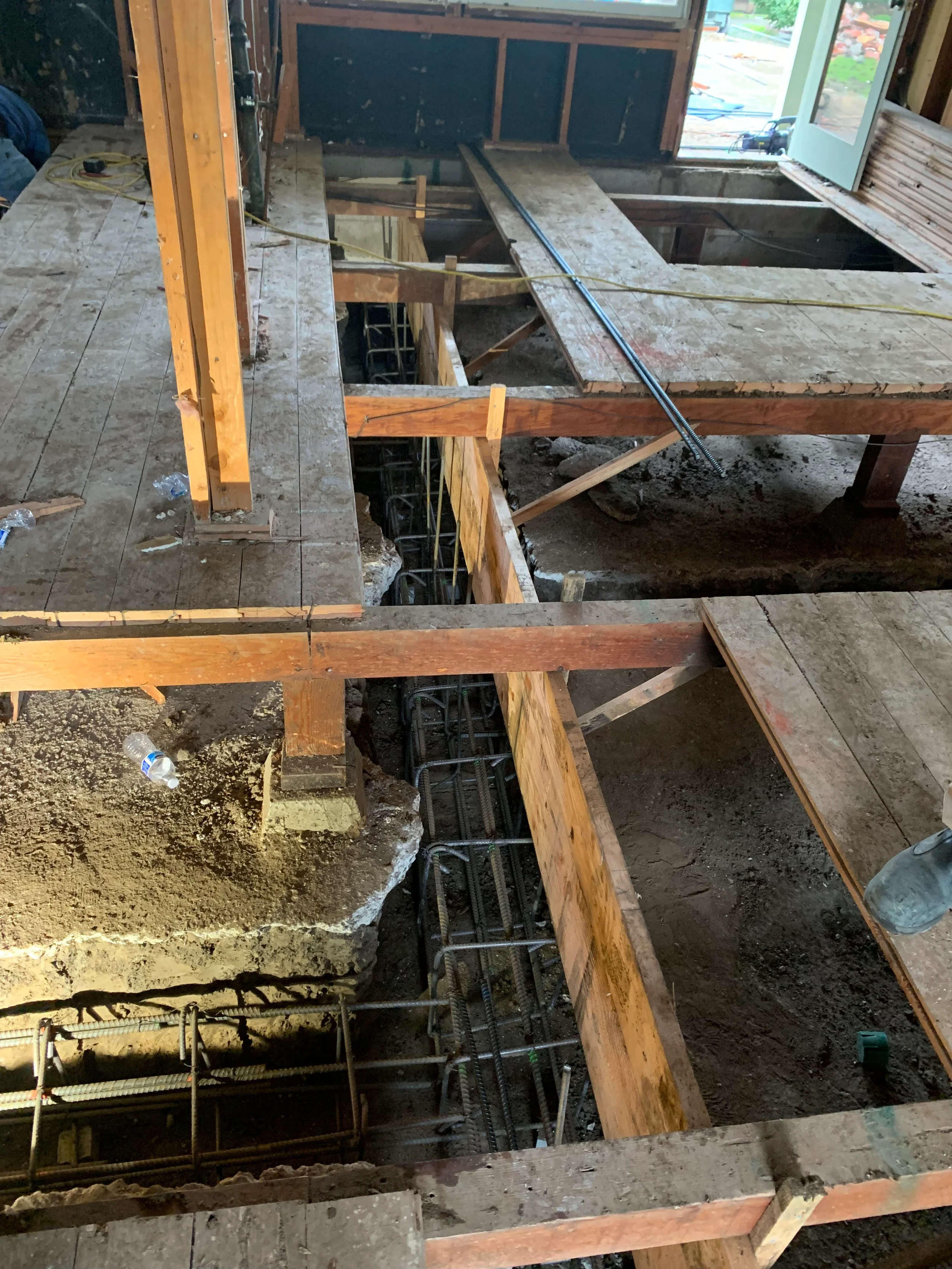 metal supports implemented in San Francisco home—SF Pinnacle General Contractor