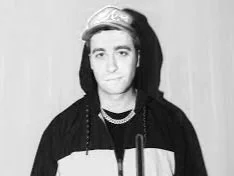 DRINKURWATER | Théâtre Fairmount