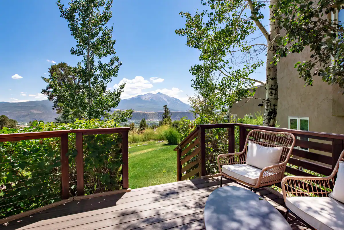 Guesthouse ~ views from back deck.png