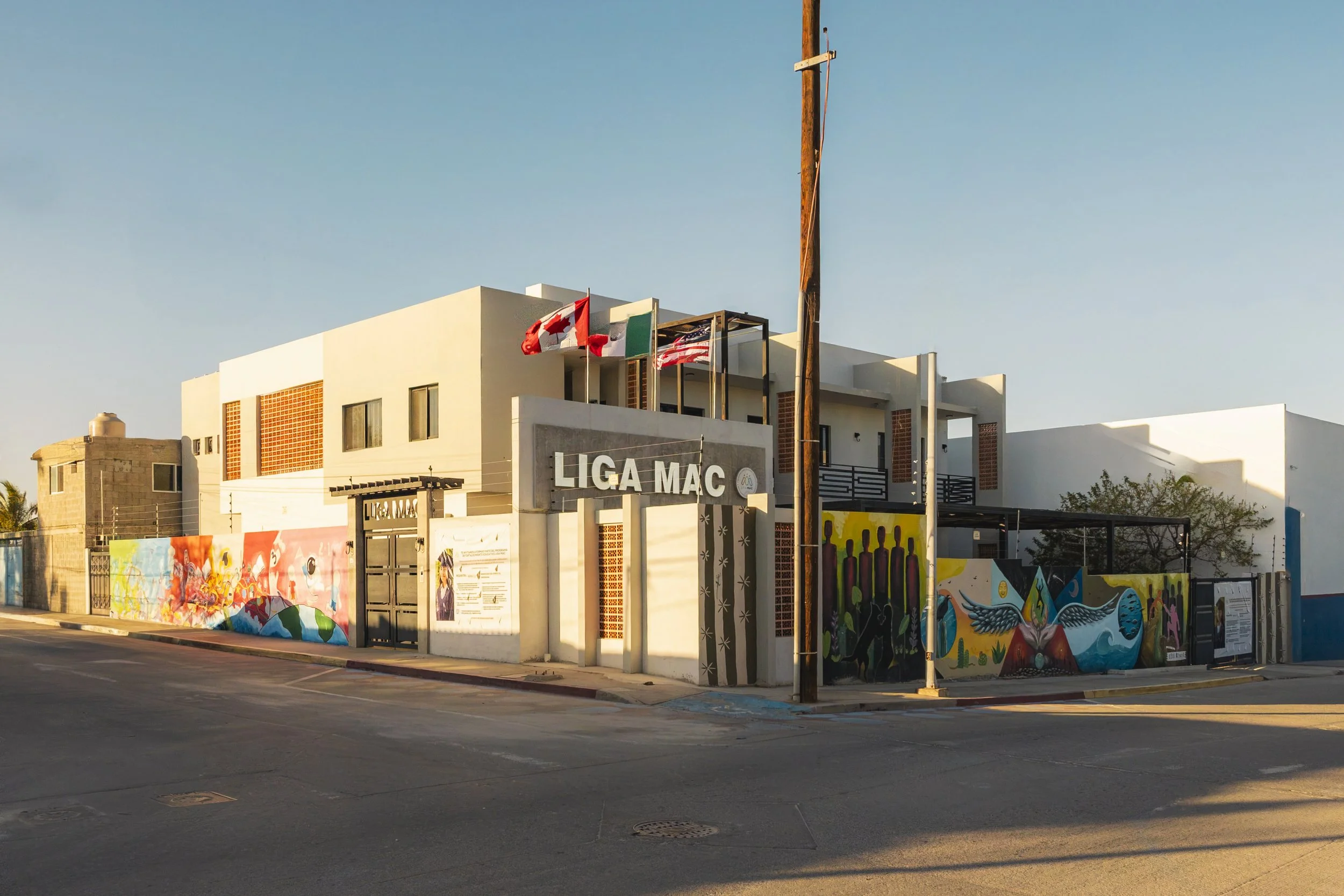 Liga MAC Learning Centre located on the corner of Luis Castro Arballo & Margarito Sandez Villarino Streets, in Colonia Zacatal, rooted in the everyday life of San José del Cabo’s working-class neighborhoods of San Jose del Cabo.