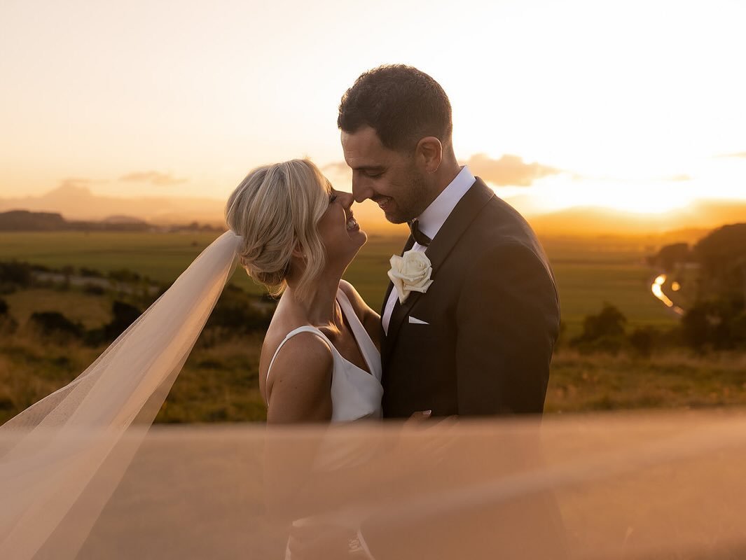 Golden hour with Amanda + Alex 💫

Wedding suppliers:

Photographer @figtreepictures
Venue @fins.plantationhouse
Celebrant @karolinahews_celebrant_
Florist @theelectrictrose
Videographer @nsiproductions 
Dress @madewithlovebridal
Suit @peterjacksonau