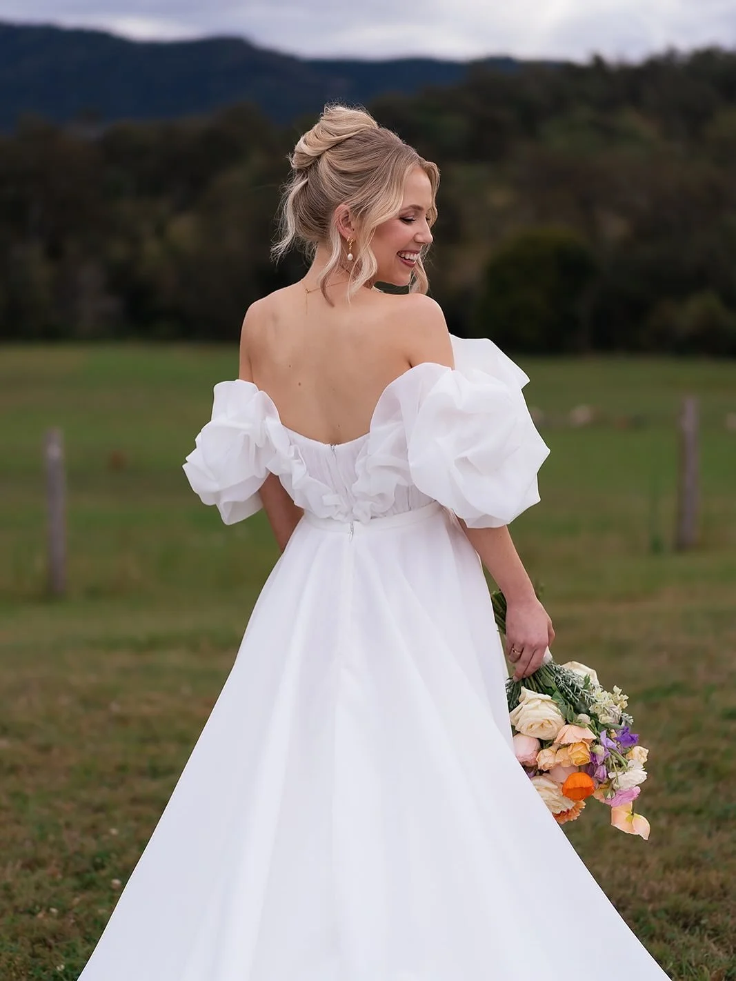 How stunning are Chloe + Matthew 🤍 A beautiful day in the Sunshine Coast hinterland 🕊️⁠

Wedding suppliers:⁠
⁠
Photographer @figtreepictures⁠
Venue @yabbaloumbaretreat ⁠
Florist @ohhoneyflorals⁠
Videographer @frontierfilmcompany⁠
Dress @theveilcoll
