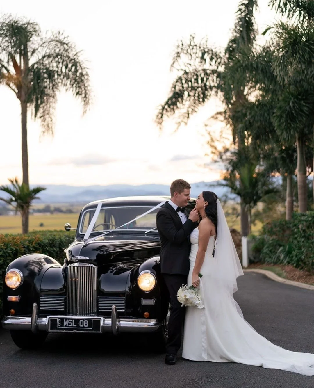 A few portraits at Fins Plantation House for Jess + Corey's beautiful wedding day 🌟⁠
⁠
Photographer @figtreepictures⁠
Venue @fins.plantationhouse⁠
Celebrant @leisaottleycelebrant⁠
Florist @daisy_mae_florist⁠
Hair &amp; makeup @tinakristenweddings⁠
E