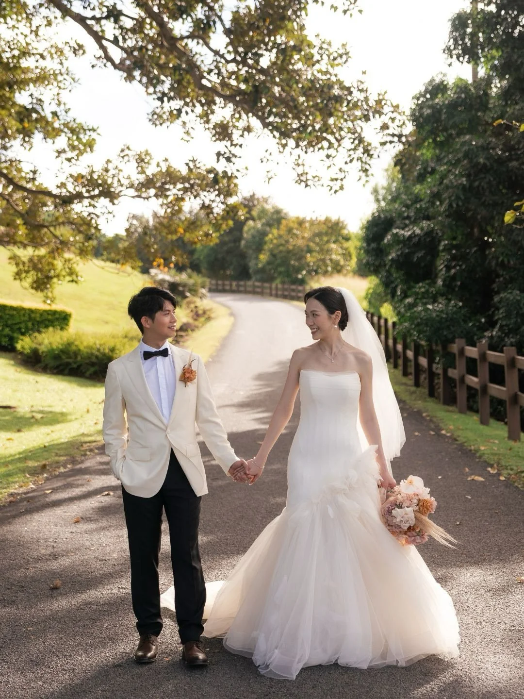 Celebrating the love of Joyce + Ray at the beautiful Summergrove Estate. ⁠
⁠
Photographer &amp; videographer @figtreepictures⁠
Venue @summergroveestate⁠
Florist @h.maxiflora⁠
Makeup @nian_makeupartist⁠
Planner @aj.weddingsandevents⁠
Cake @thatcake202
