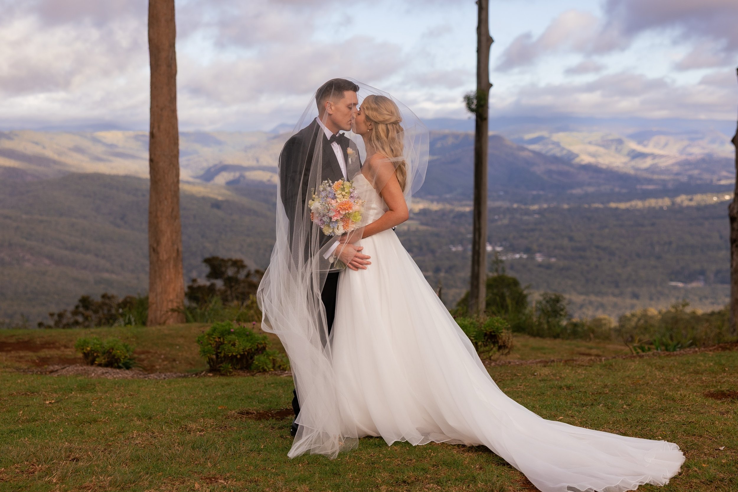 Mel + Joseph &hearts;️ The dreamiest moments from their special day. 

Photographer &amp; videographer @figtreepictures
Venue @vhcountryestate 
Celebrant @laurenmareecelebrant 
Florist @_studio_december_ 
Dress @theartofbridalau 
Suit @institchu 
Hai