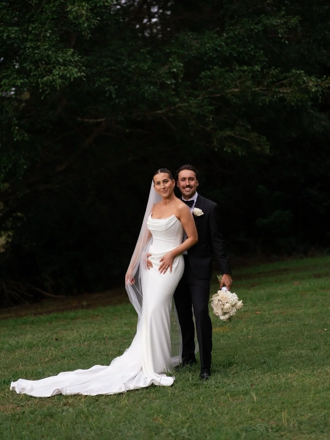The stunning Ashleigh + Scott and their extra special guest at Maleny Manor 🐾

Photographer @figtreepictures
Venue @malenymanor 
Celebrant @marriedbyange 
Florist @mondofloraldesigns
Dress @luvbridal 
Suit @peterjackson
Makeup @laurenmontgomerymakeu