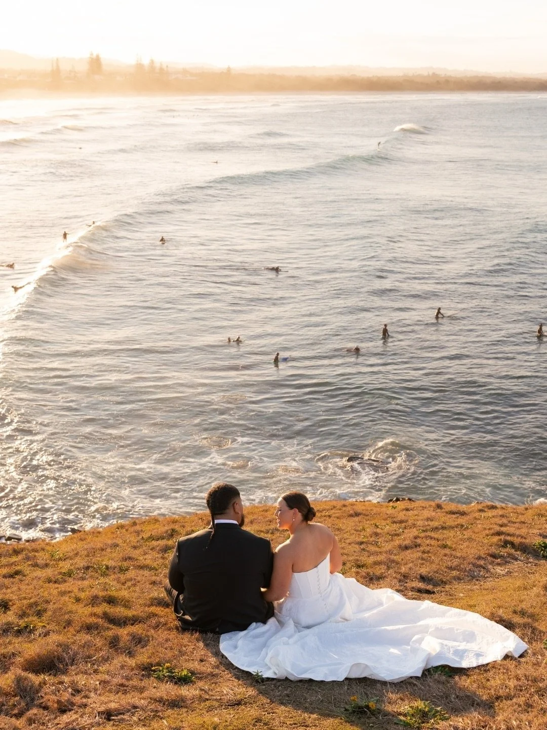 Some more beautiful moments by the ocean from Katrina + Justin&rsquo;s day. 

Photographer &amp; videographer @figtreepictures 
Venue @osteriaweddings 
Celebrant @married_bybeck 
Bouquets &amp; buttonholes @thebridalcollectiveau 
Dress @theboutiqueca