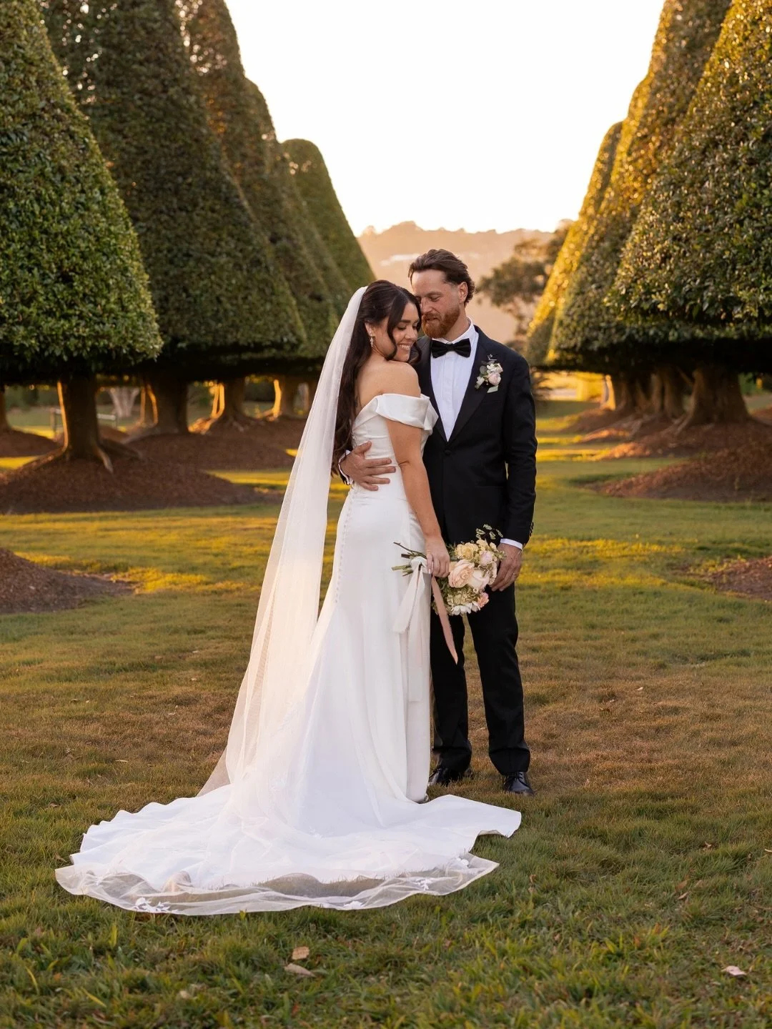 Simply wow. Bree + Chris&rsquo; golden portraits at Osteria Weddjngs last weekend. 

Venue @osteriaweddings 
Celebrant @sarahsheehy_celebrant 
Florist @nativafloral 
Dress @mwlbride 
Hair @kristyjaric_hairstylist