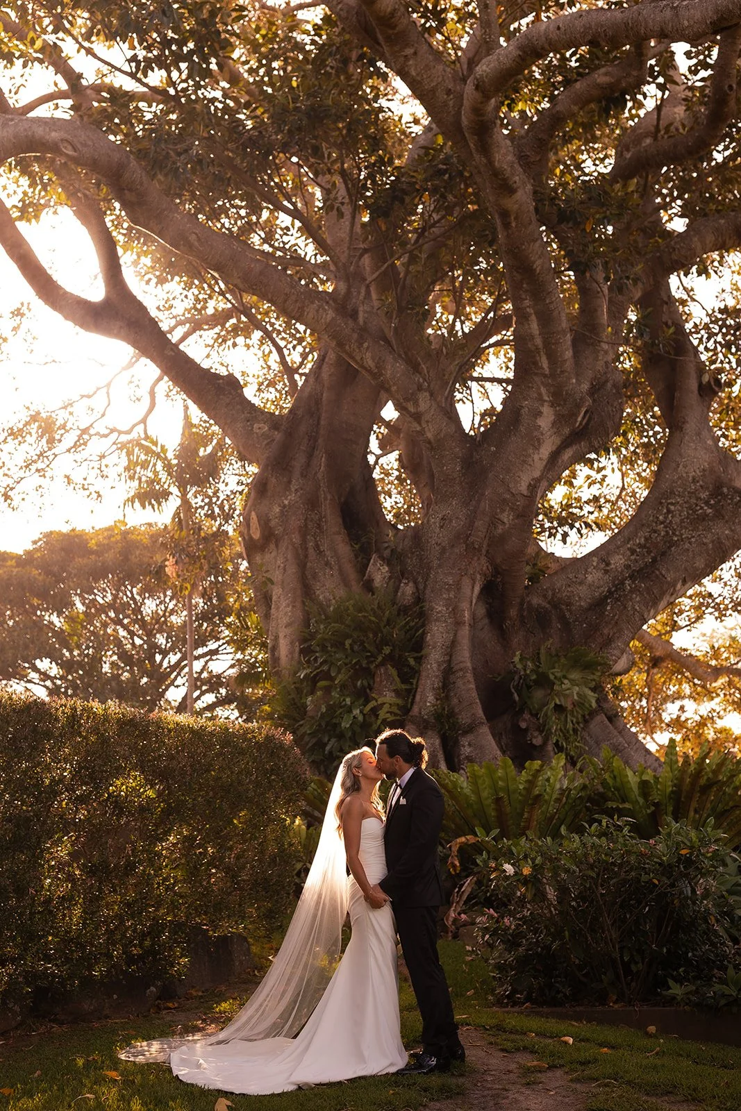 couple Byron Bay wedding photography and venue