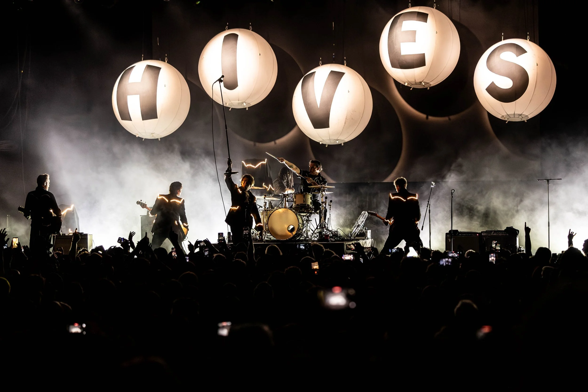 2026-03-18 The Hives Brooklyn Paramount - Ehud Lazin (45).jpg