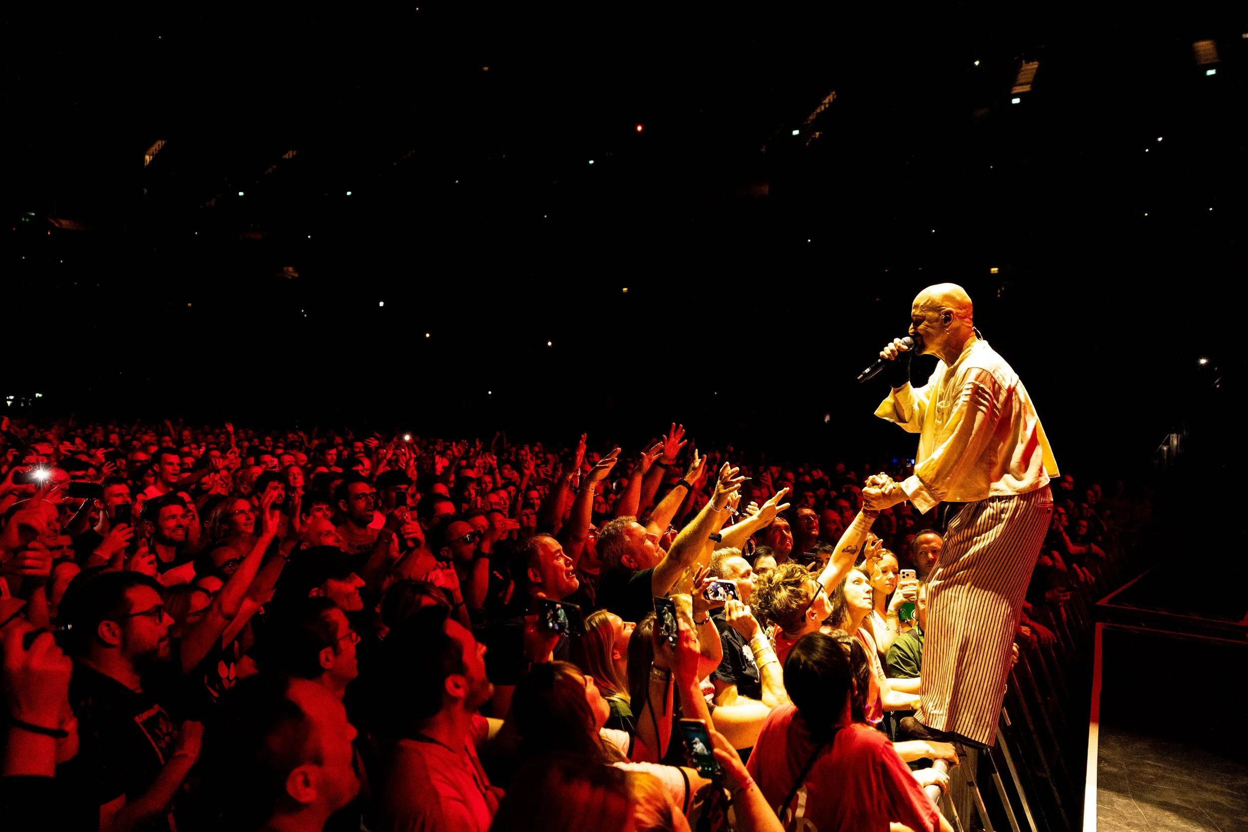 2026-04-17 James O2 London Show - Ehud Lazin (57).jpg