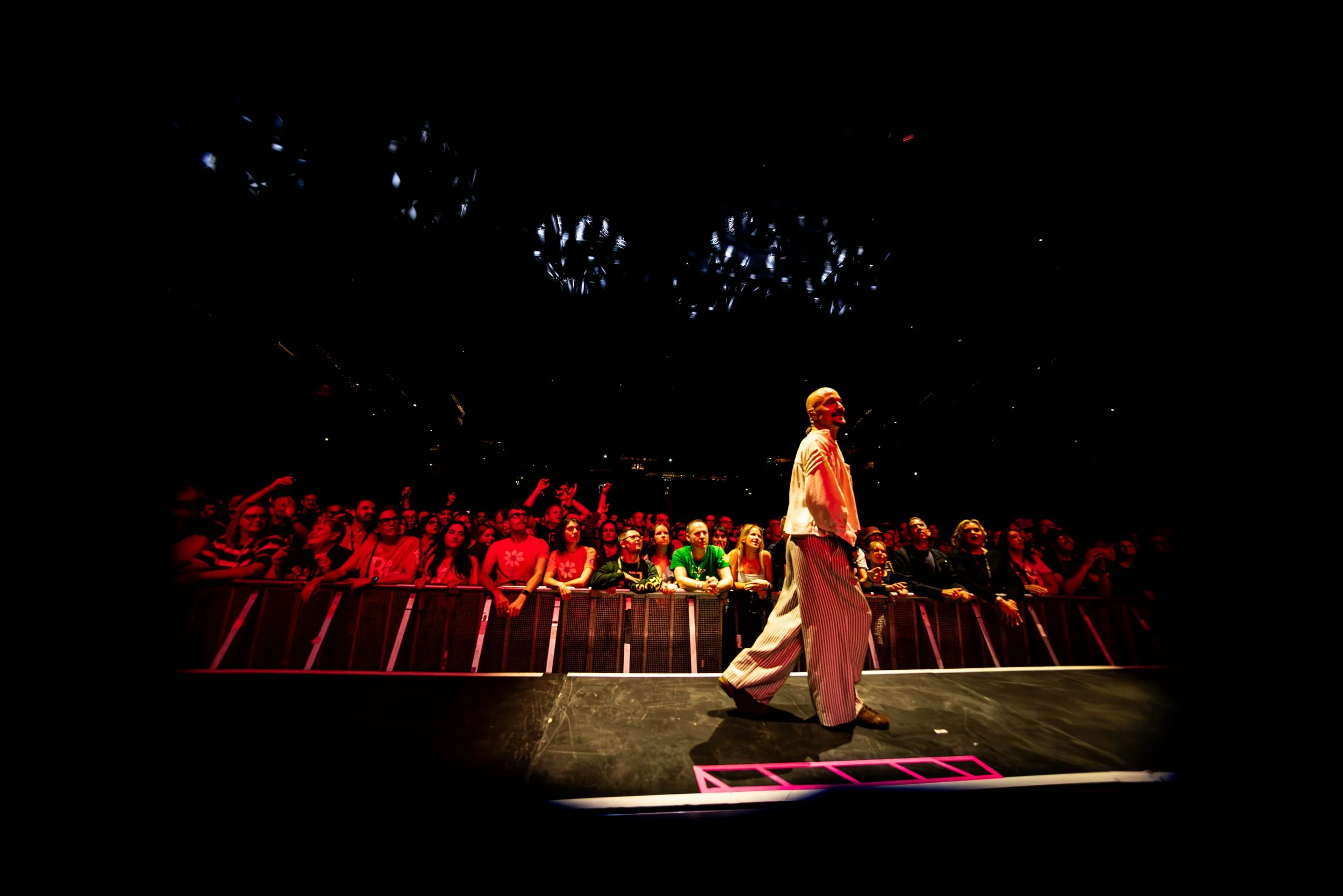 2026-04-17 James O2 London Show - Ehud Lazin (48).jpg