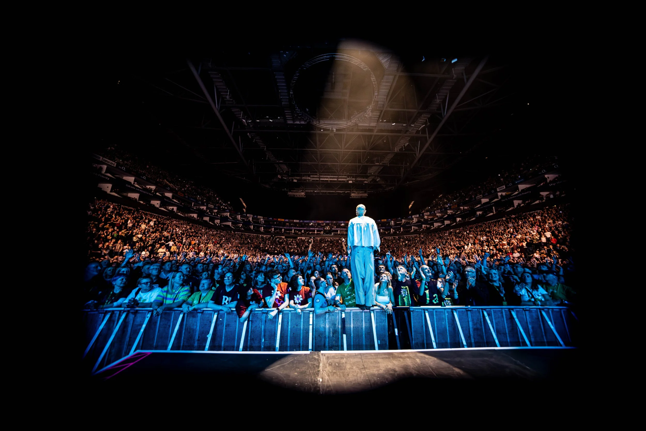 2026-04-17 James O2 London Show - Ehud Lazin (144).jpg