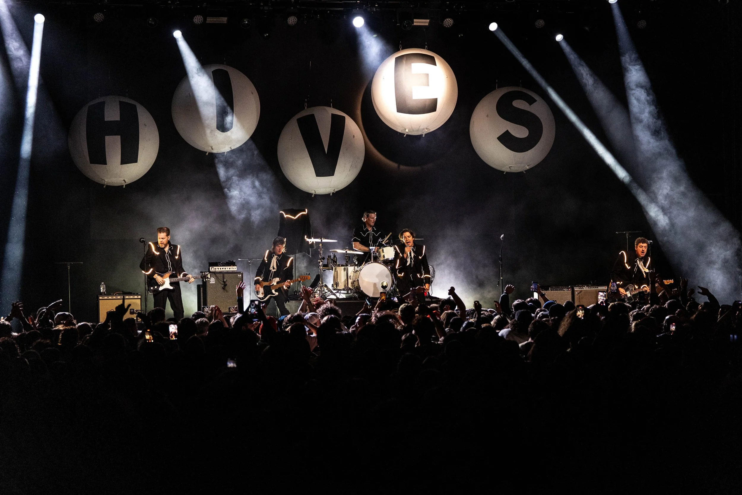 2026-03-18 The Hives Brooklyn Paramount - Ehud Lazin (33).jpg